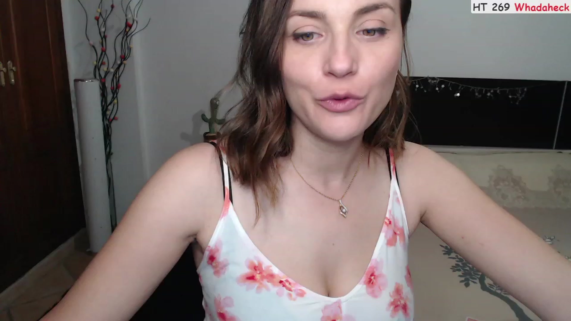 Gallery image thumbnail from Deeleerious's myfreecams stream on, 08/21/2023, 24:03 image 19 of 20