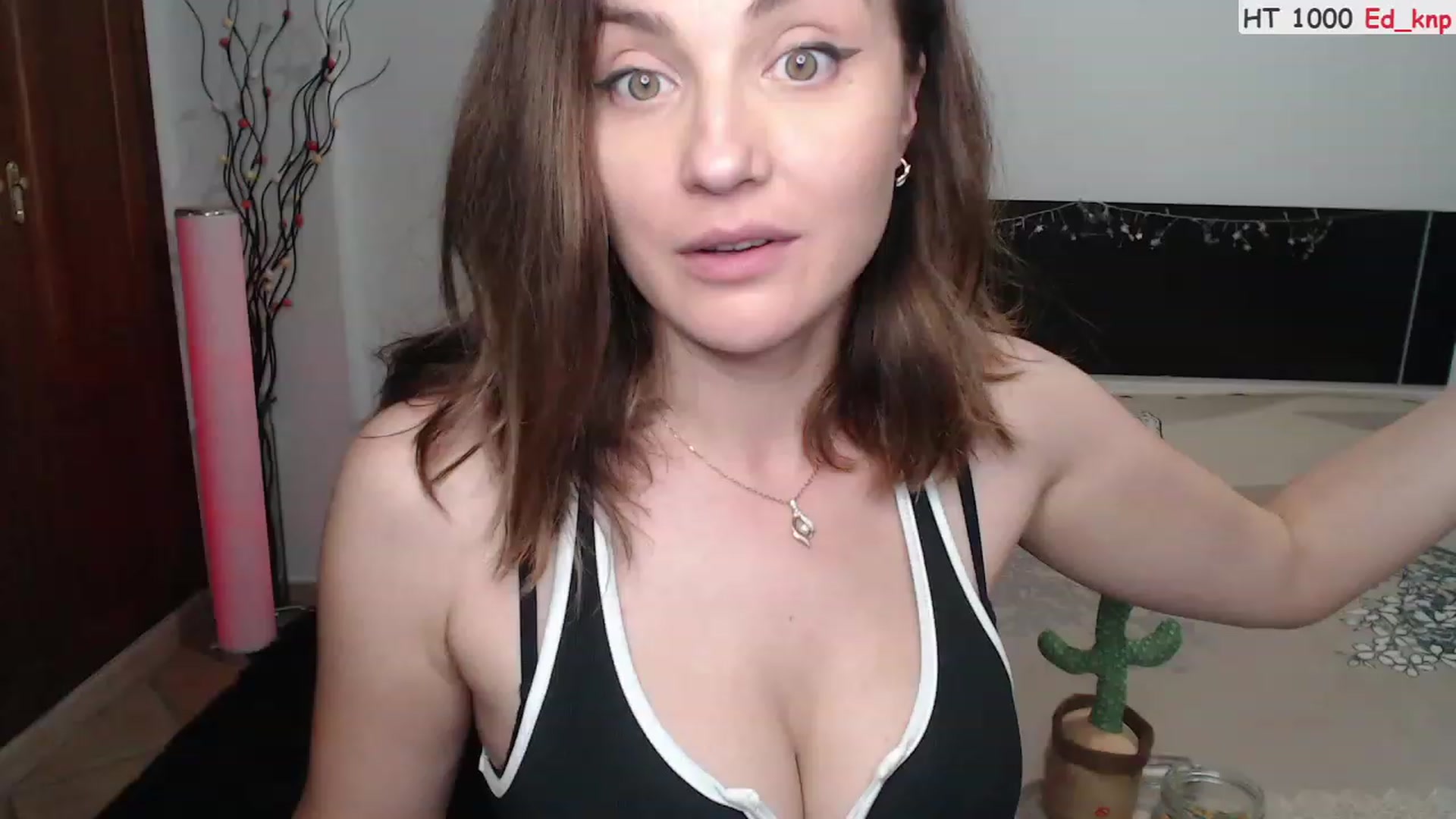 Gallery image thumbnail from Deeleerious's myfreecams stream on, 08/27/2023, 24:03 image 11 of 20