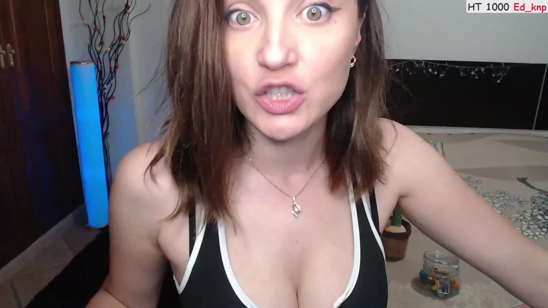 Gallery image thumbnail from Deeleerious's myfreecams stream on, 08/27/2023, 24:26 image 8 of 20