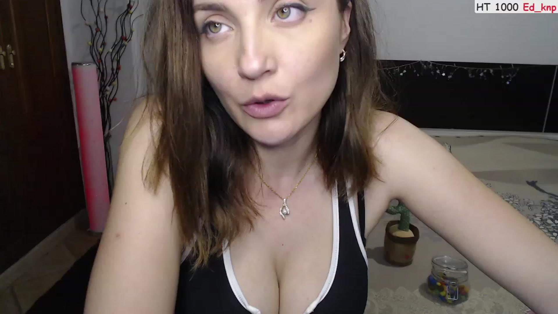 Gallery image thumbnail from Deeleerious's myfreecams stream on, 08/27/2023, 24:26 image 11 of 20