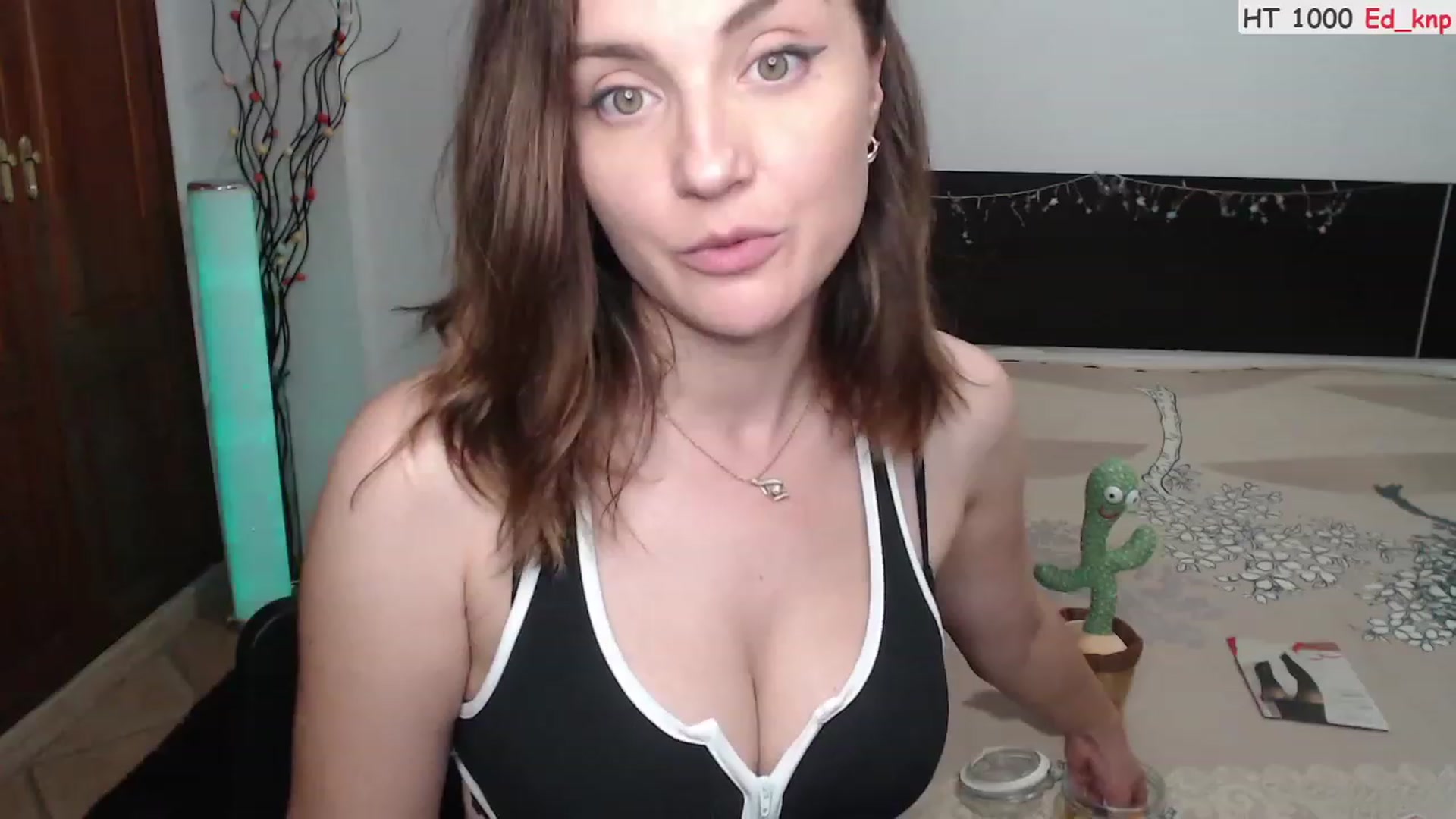 Gallery image thumbnail from Deeleerious's myfreecams stream on, 08/27/2023, 24:51 image 11 of 20