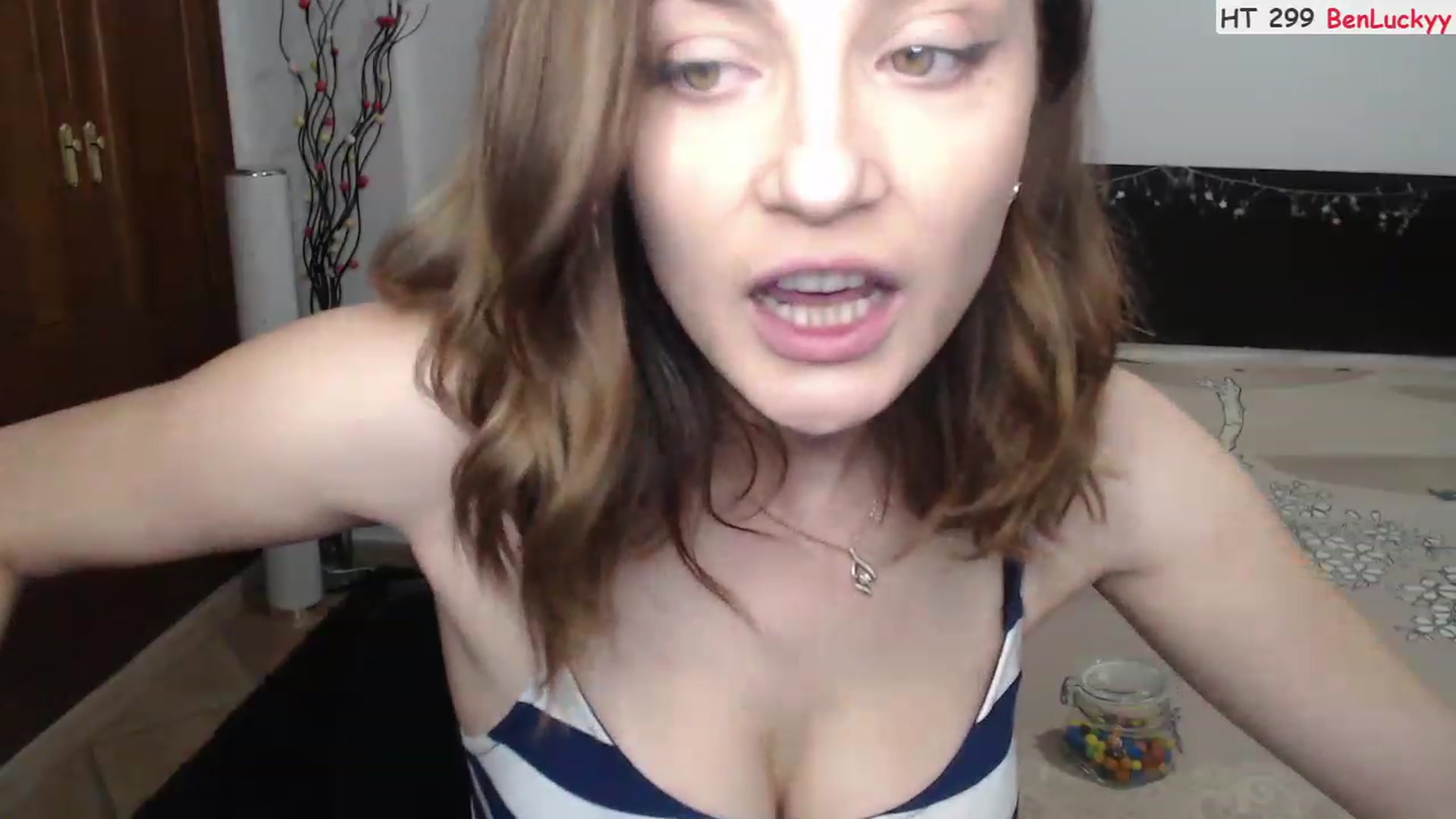 Gallery image thumbnail from Deeleerious's myfreecams stream on, 09/04/2023, 24:17 image 10 of 20