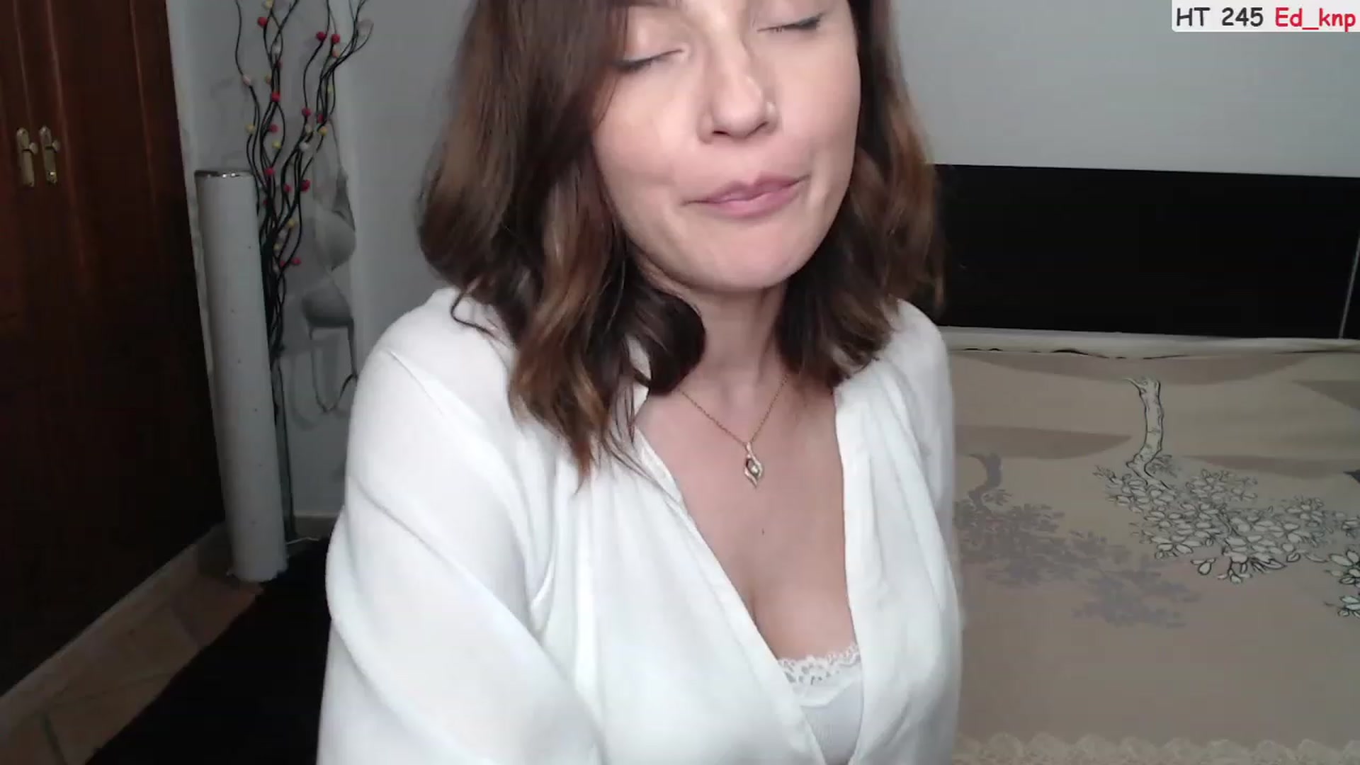 Gallery image thumbnail from Deeleerious's myfreecams stream on, 09/22/2023, 23:27 image 8 of 20