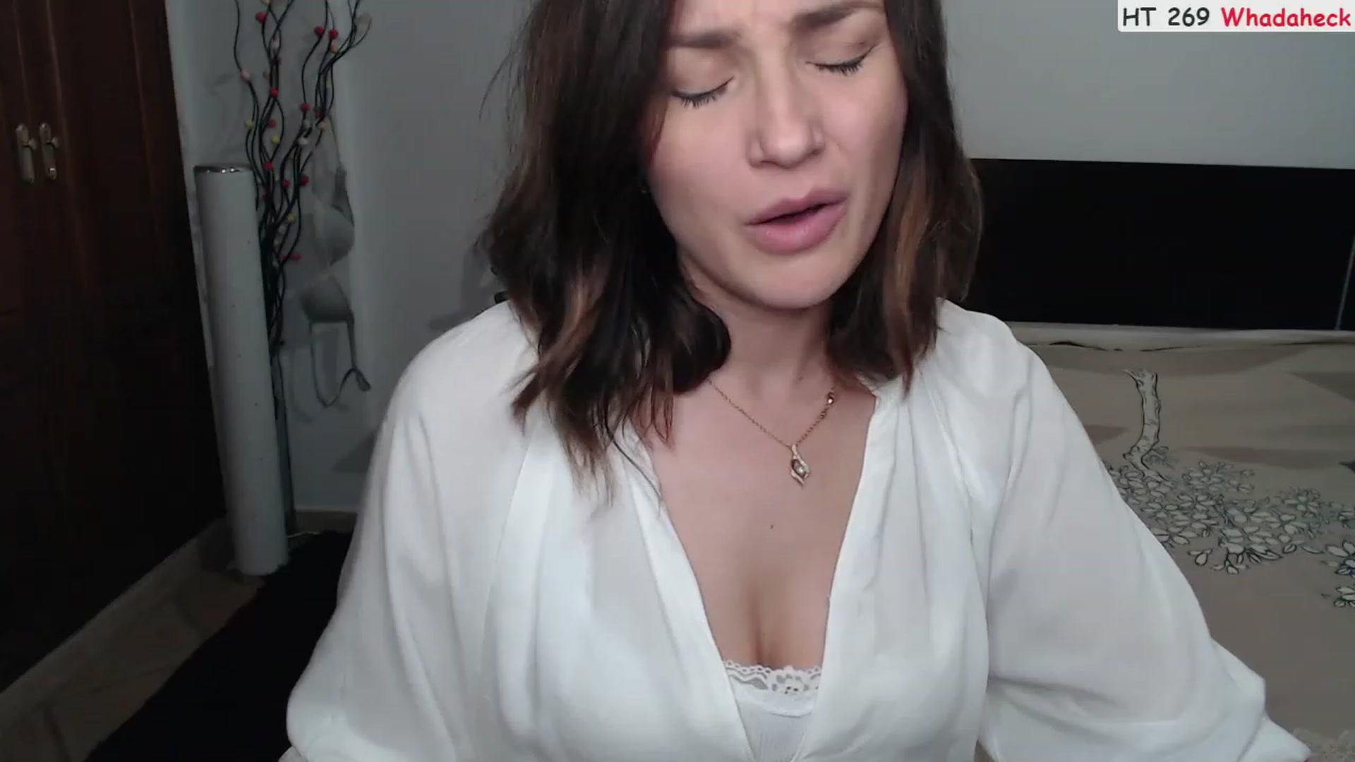 Gallery image thumbnail from Deeleerious's myfreecams stream on, 09/22/2023, 23:27 image 17 of 20