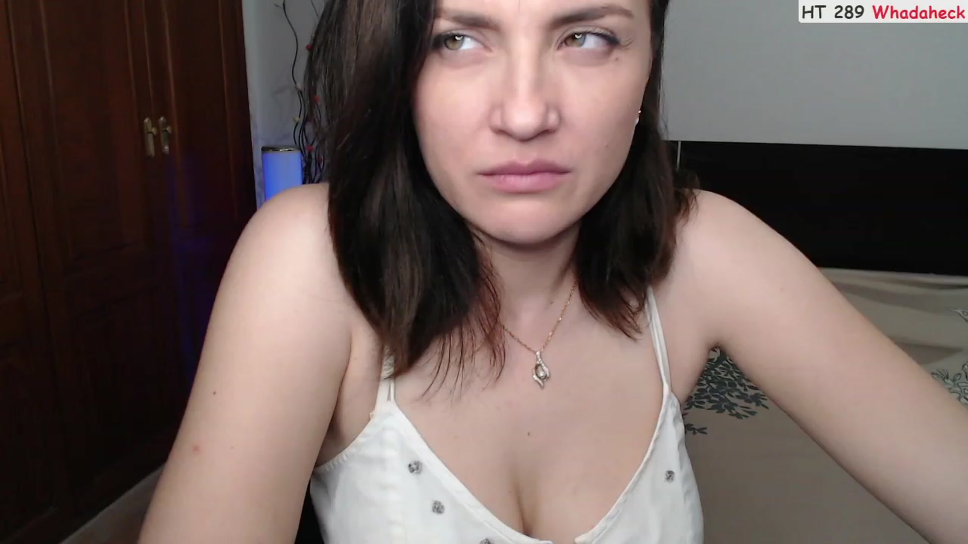 Gallery image thumbnail from Deeleerious's myfreecams stream on, 10/16/2023, 24:02 image 18 of 20