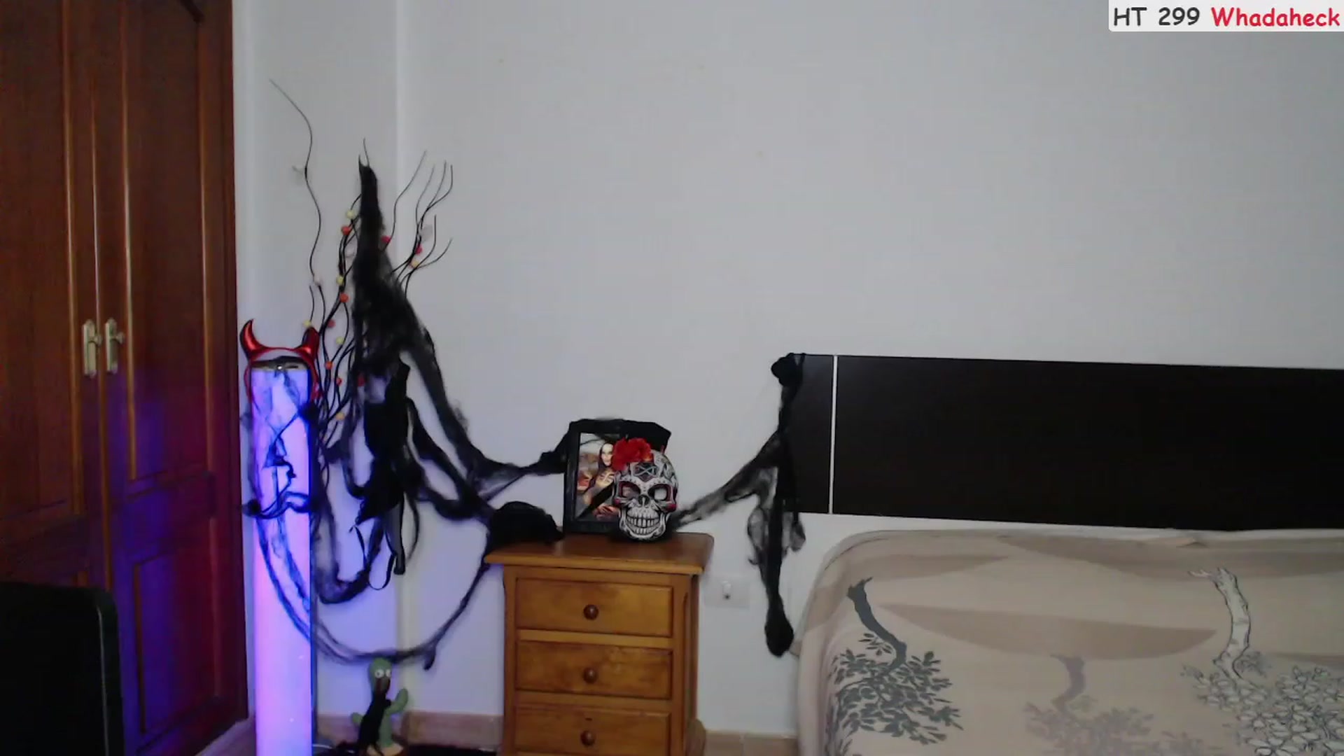 Gallery image thumbnail from Deeleerious's myfreecams stream on, 10/30/2023, 01:03 image 18 of 20