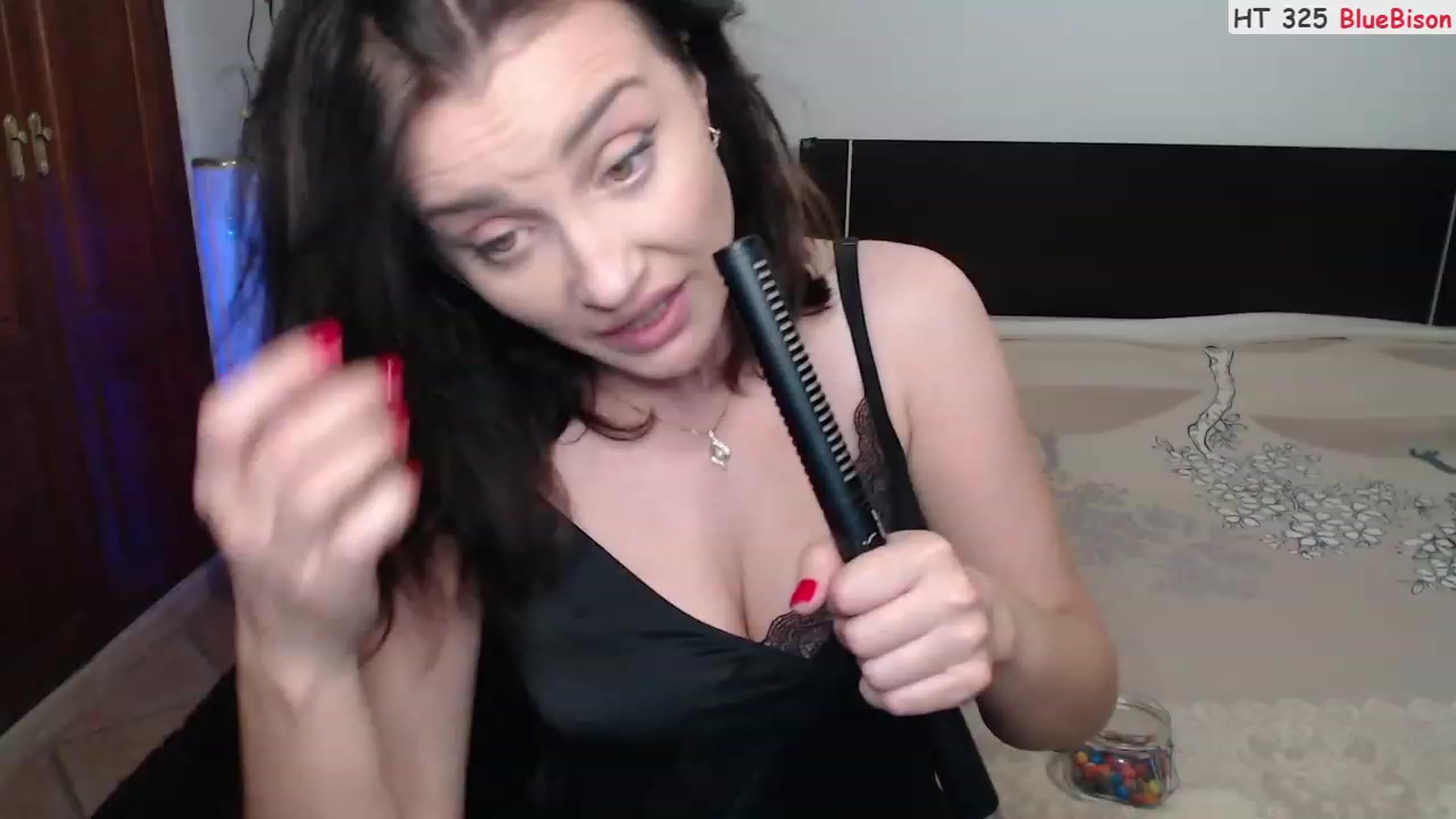 Gallery image thumbnail from Deeleerious's myfreecams stream on, 11/18/2023, 01:52 image 4 of 20