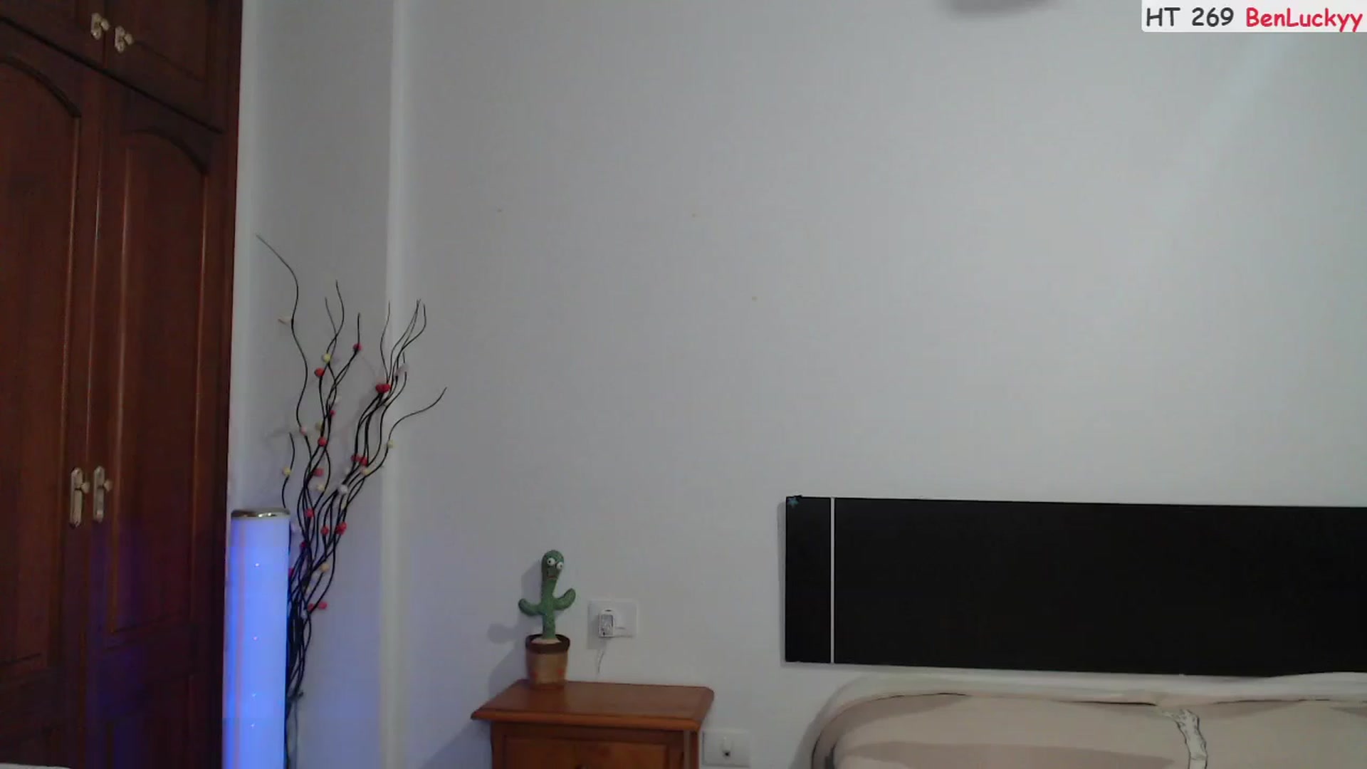Gallery image thumbnail from Deeleerious's myfreecams stream on, 11/25/2023, 01:37 image 8 of 20