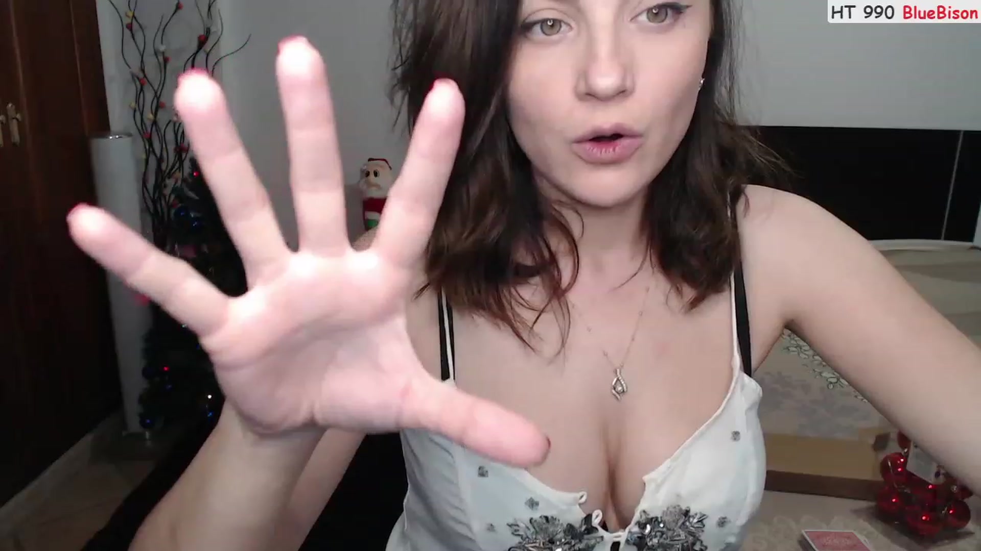 Gallery image thumbnail from Deeleerious's myfreecams stream on, 12/04/2023, 24:01 image 18 of 20