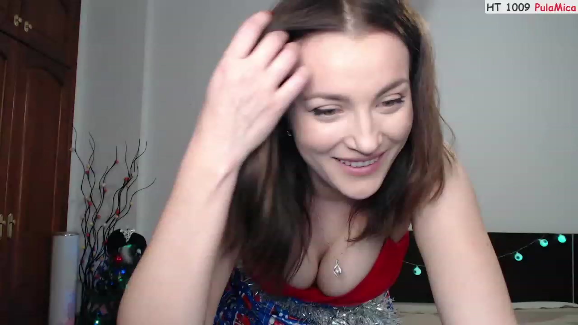 Gallery image thumbnail from Deeleerious's myfreecams stream on, 12/25/2023, 24:29 image 12 of 20