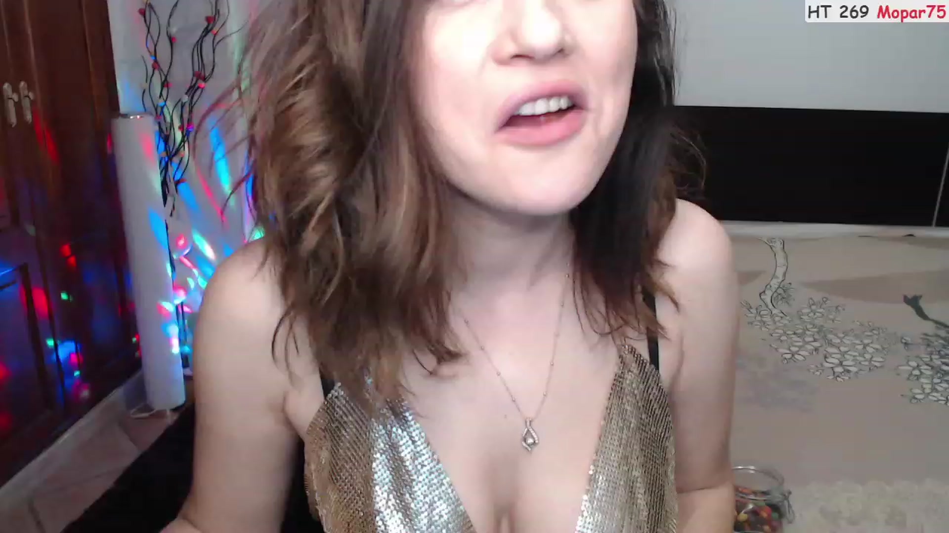 Gallery image thumbnail from Deeleerious's myfreecams stream on, 01/21/2024, 24:55 image 6 of 20