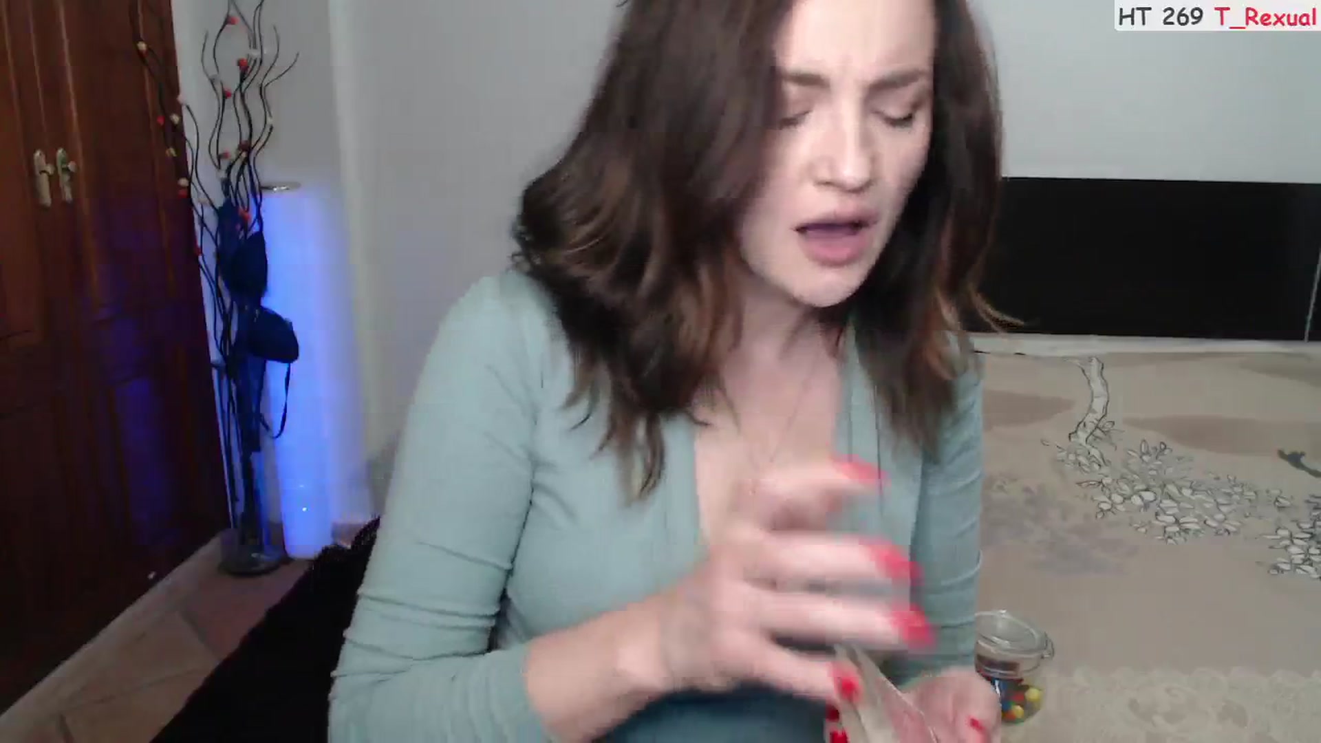 Gallery image thumbnail from Deeleerious's myfreecams stream on, 02/18/2024, 24:37 image 8 of 20