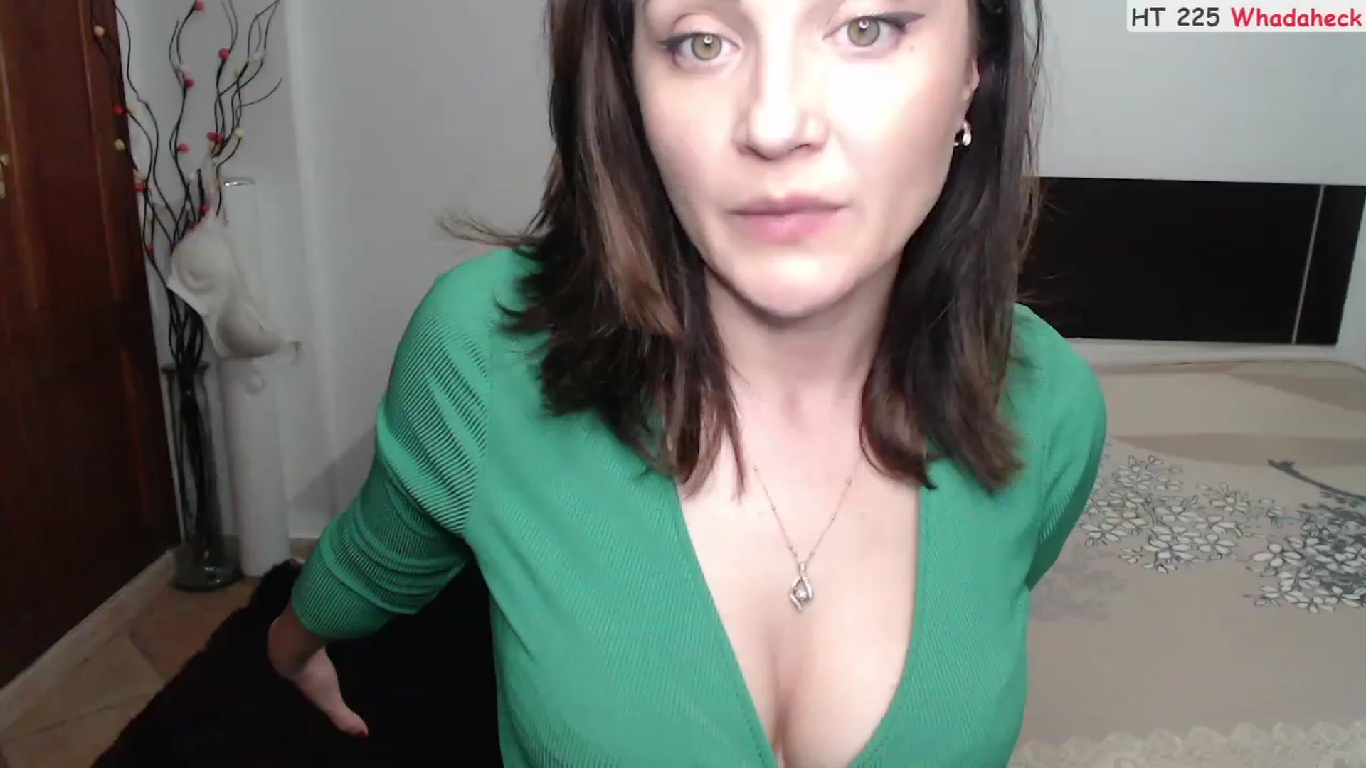 Gallery image thumbnail from Deeleerious's myfreecams stream on, 03/18/2024, 24:50 image 14 of 20
