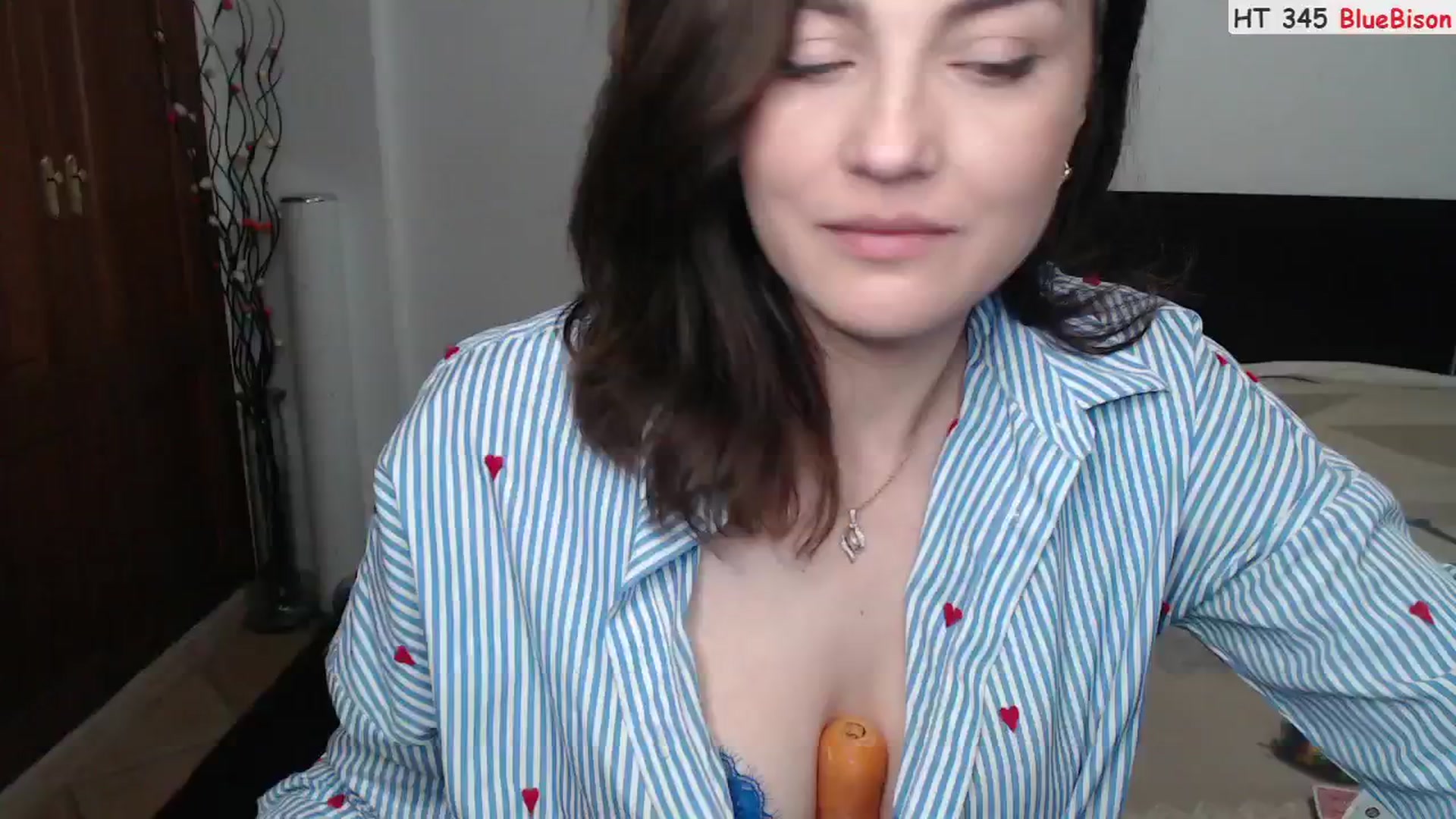 Gallery image thumbnail from Deeleerious's myfreecams stream on, 05/06/2024, 24:43 image 20 of 20