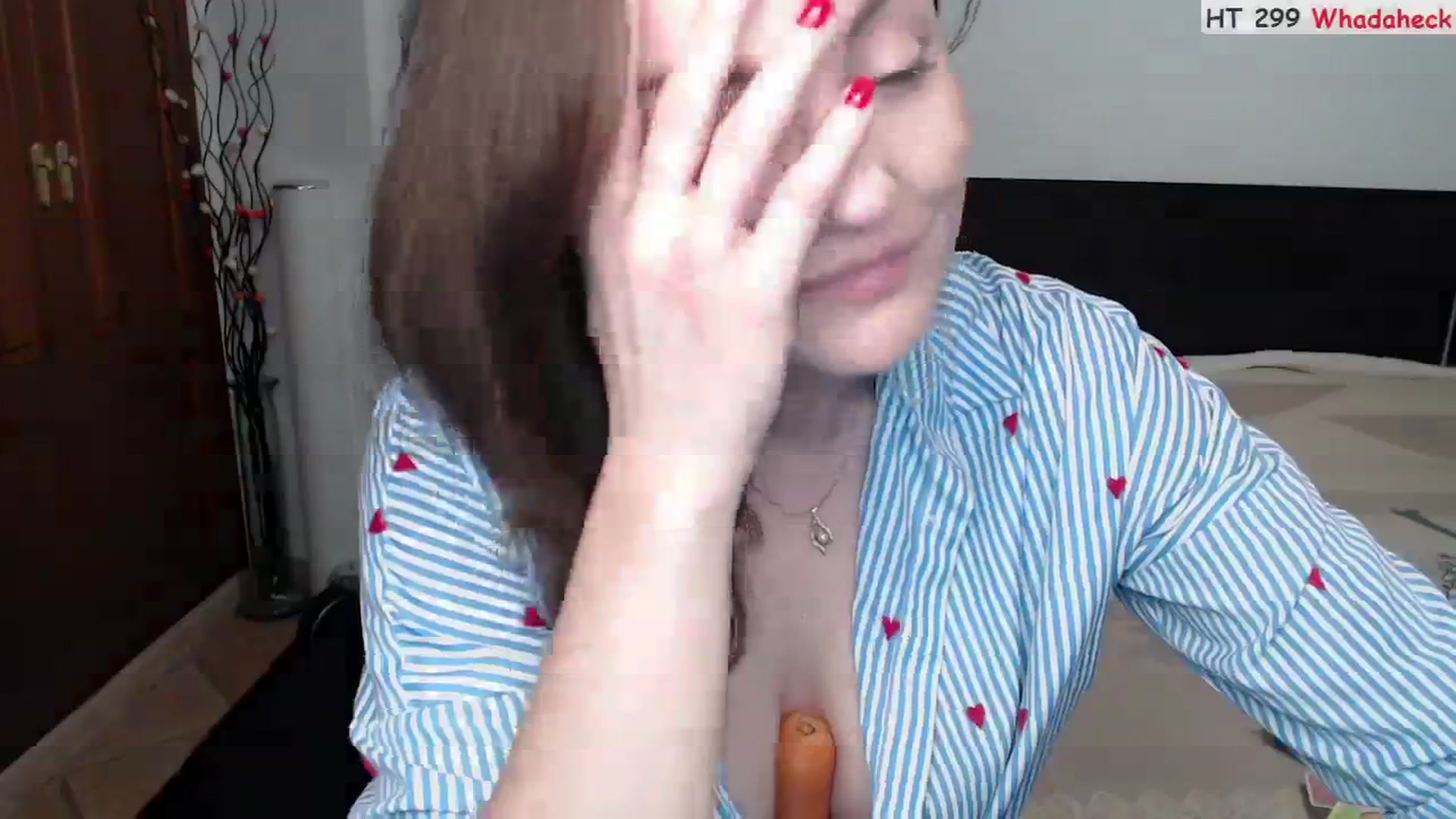 Gallery image thumbnail from Deeleerious's myfreecams stream on, 05/06/2024, 24:43 image 16 of 20