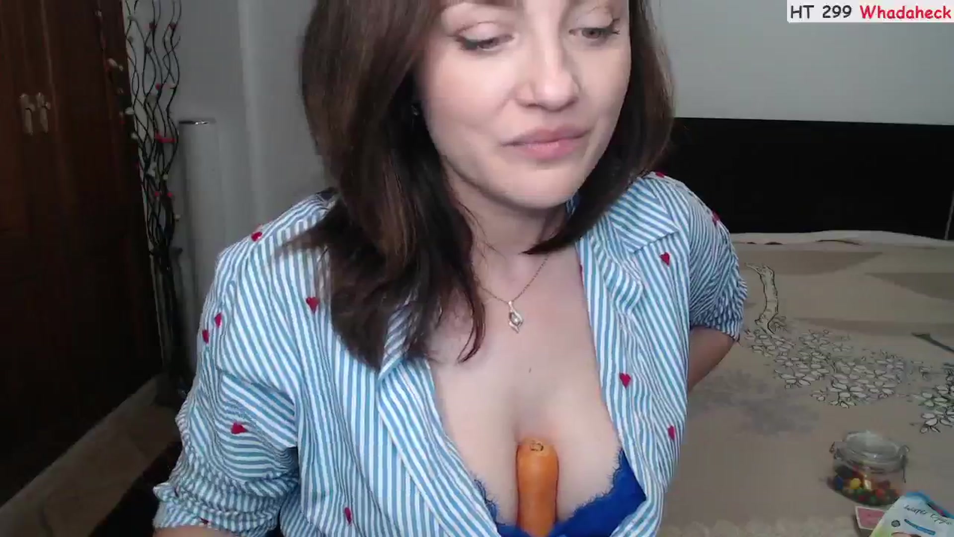 Gallery image thumbnail from Deeleerious's myfreecams stream on, 05/06/2024, 24:43 image 15 of 20