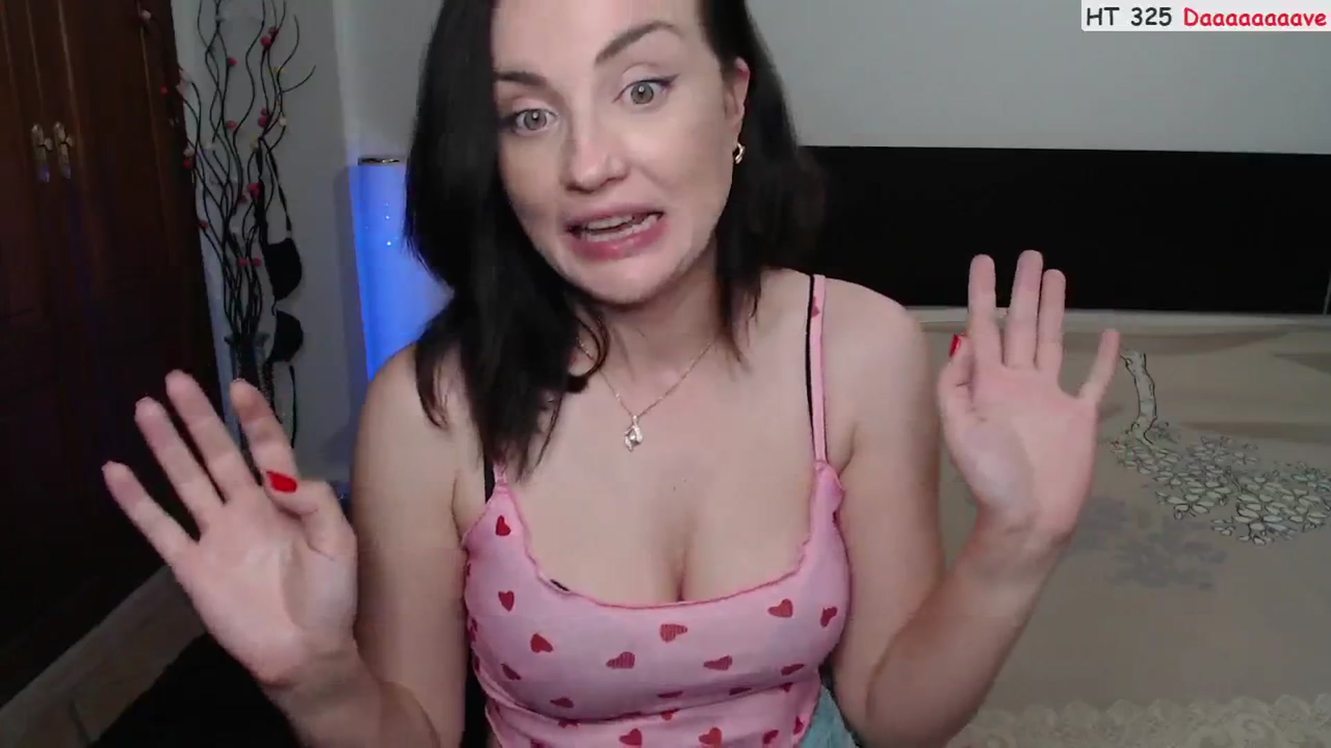 Gallery image thumbnail from Deeleerious's myfreecams stream on, 05/27/2024, 24:44 image 18 of 20