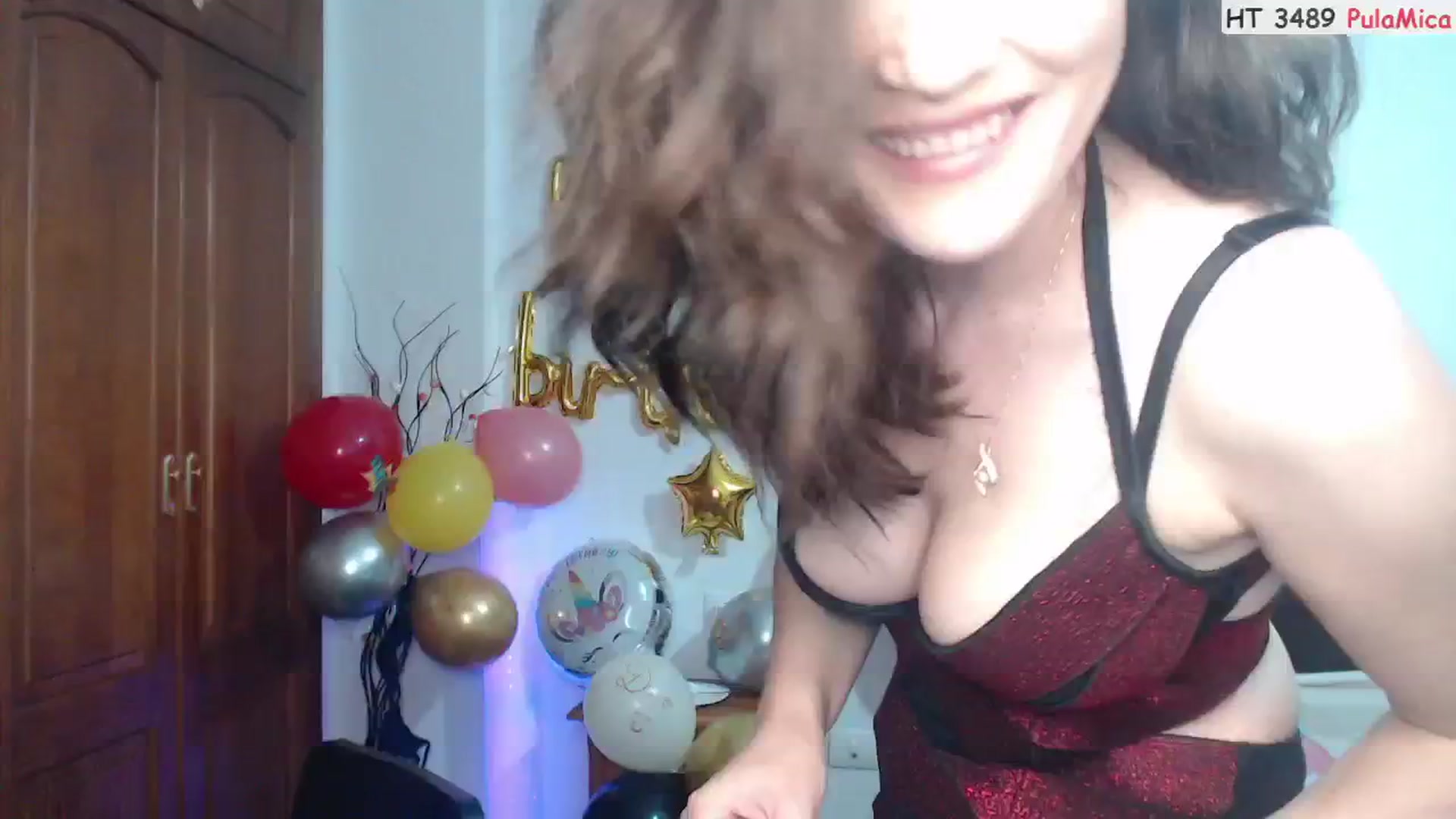 Gallery image thumbnail from Deeleerious's myfreecams stream on, 11/04/2024, 01:21 image 15 of 20