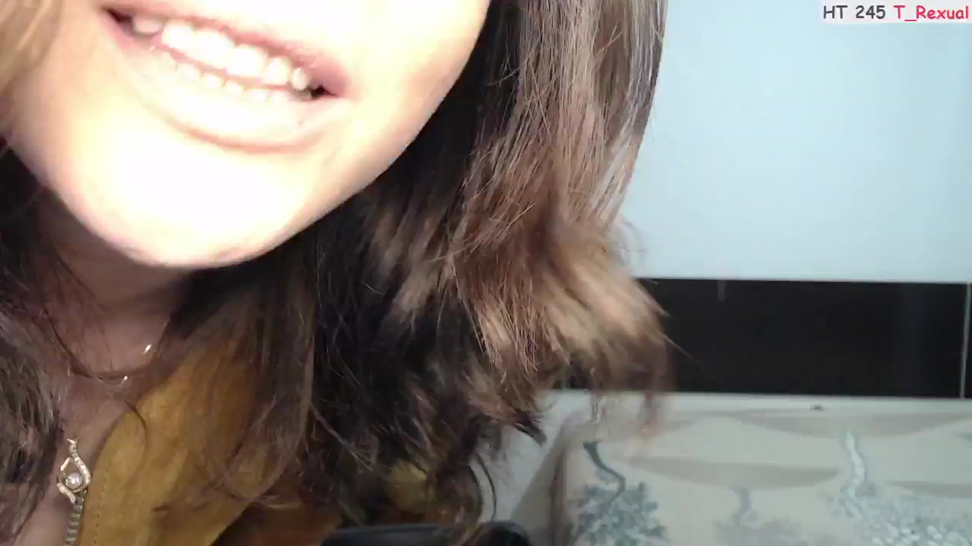 Gallery image thumbnail from Deeleerious's myfreecams stream on, 11/18/2024, 01:25 image 9 of 20