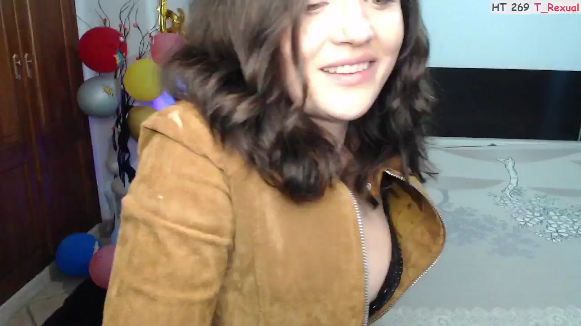 Gallery image thumbnail from Deeleerious's myfreecams stream on, 11/18/2024, 01:25 image 19 of 20