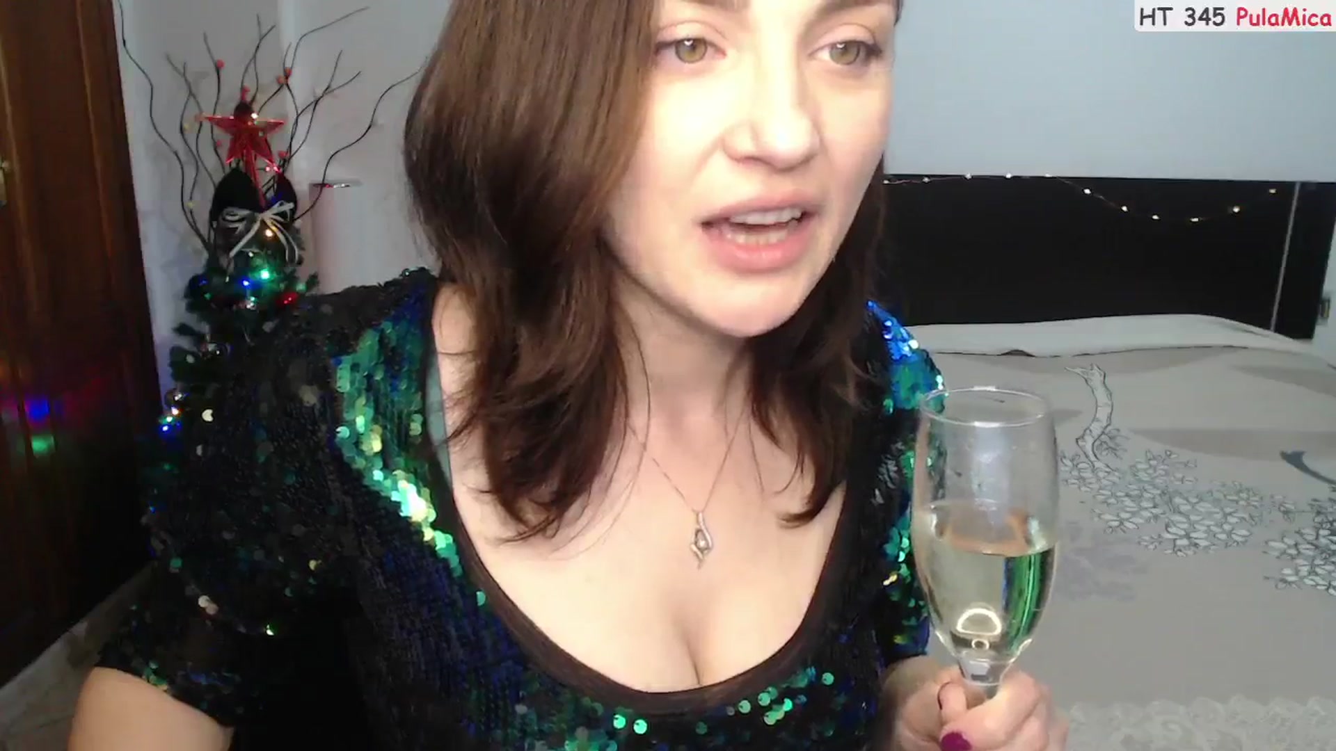 Gallery image thumbnail from Deeleerious's myfreecams stream on, 01/01/2025, 02:54 image 9 of 20