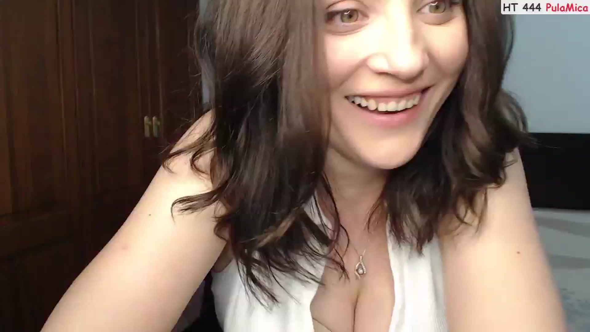 Gallery image thumbnail from Deeleerious's myfreecams stream on, 04/19/2025, 02:15 image 12 of 20