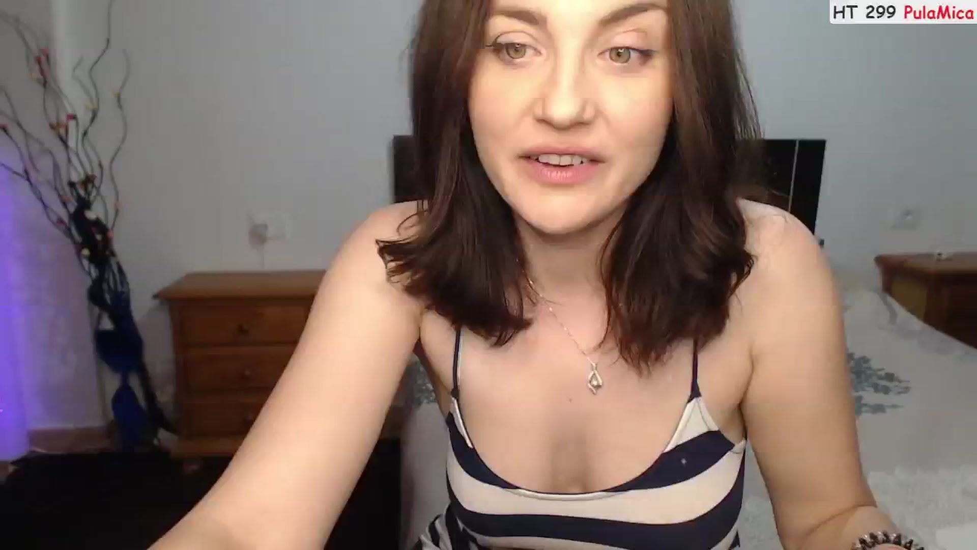 Gallery image thumbnail from Deeleerious's myfreecams stream on, 04/21/2025, 24:50 image 9 of 20
