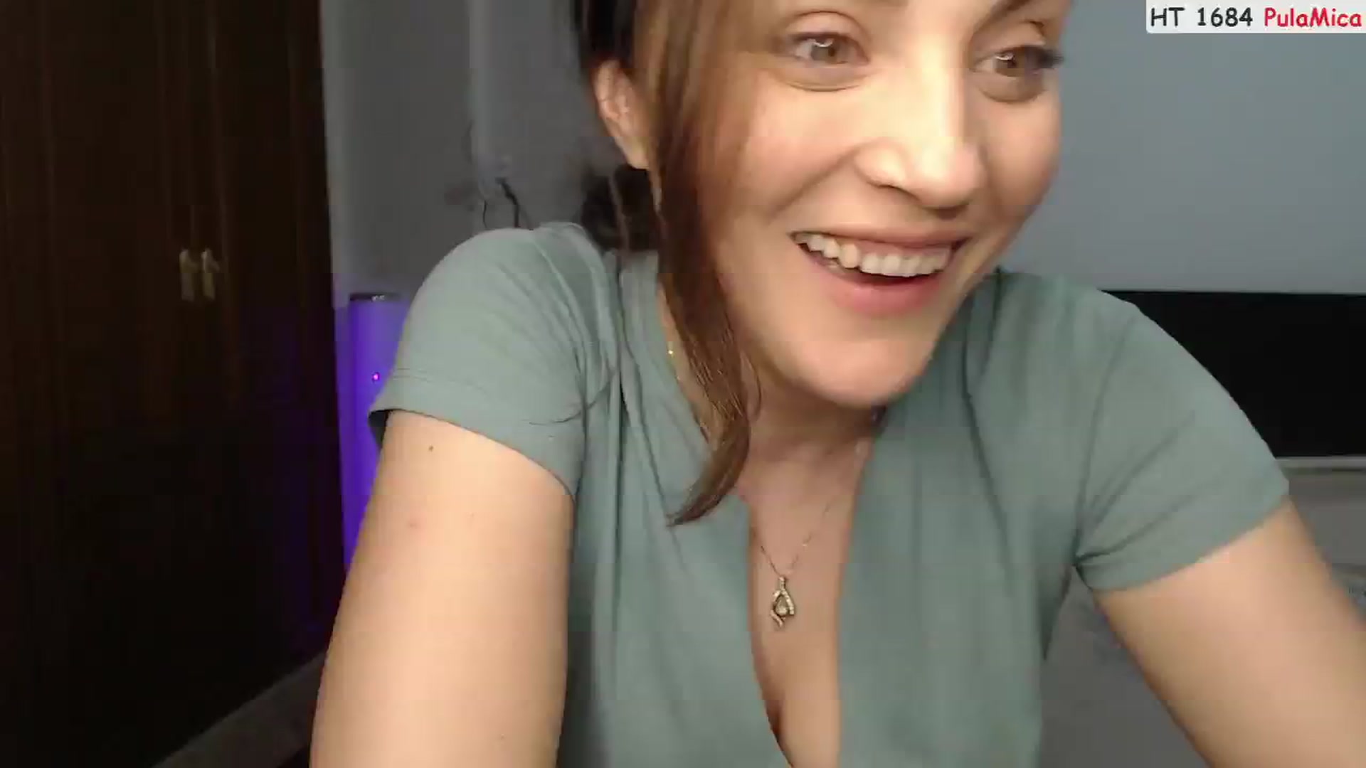 Gallery image thumbnail from Deeleerious's myfreecams stream on, 05/08/2025, 01:22 image 10 of 20
