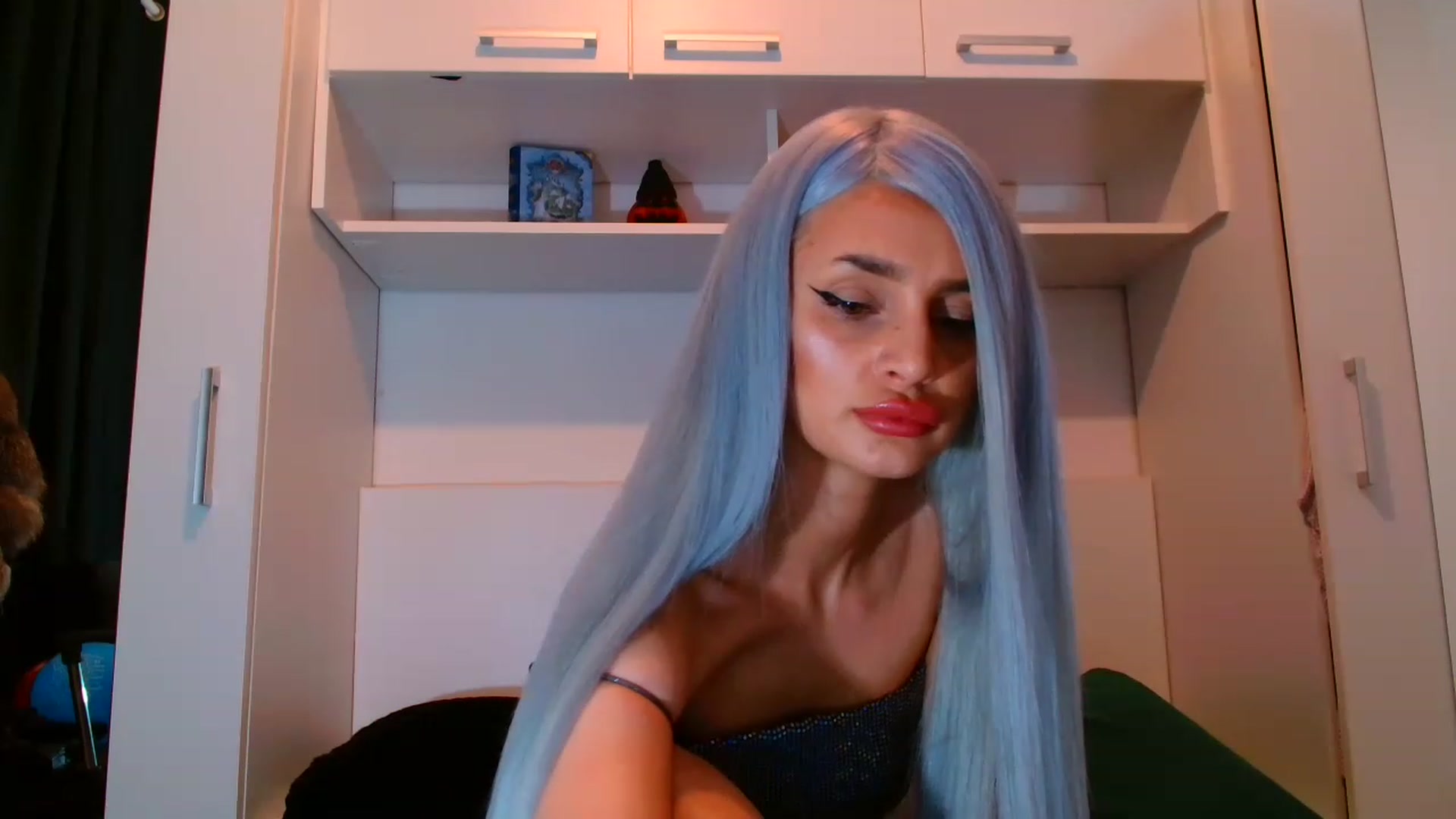 Gallery image thumbnail from Deelicioussss's myfreecams stream on, 11/28/2022, 21:17 image 10 of 20