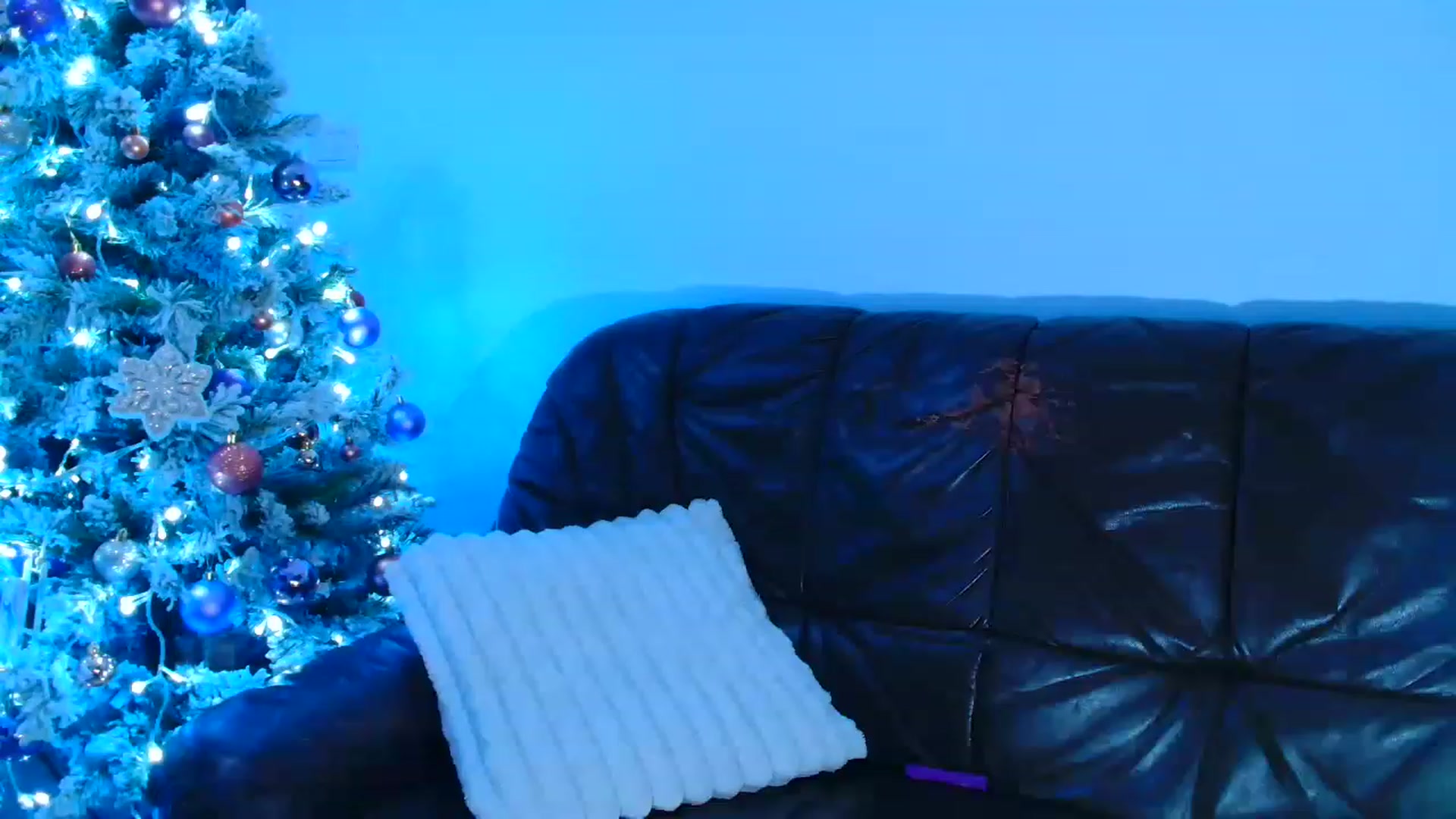 Gallery image thumbnail from Deelicioussss's myfreecams stream on, 12/18/2022, 21:47 image 8 of 20