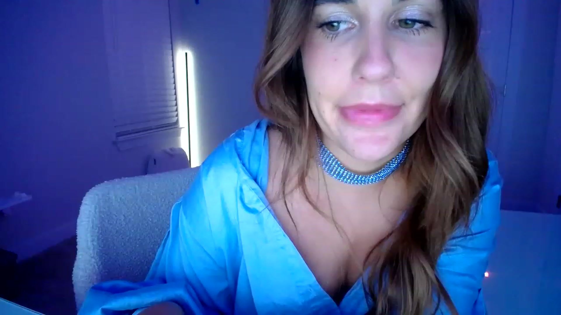 Gallery image thumbnail from DeepDishPssy's myfreecams stream on, 06/18/2023, 06:05 image 5 of 20
