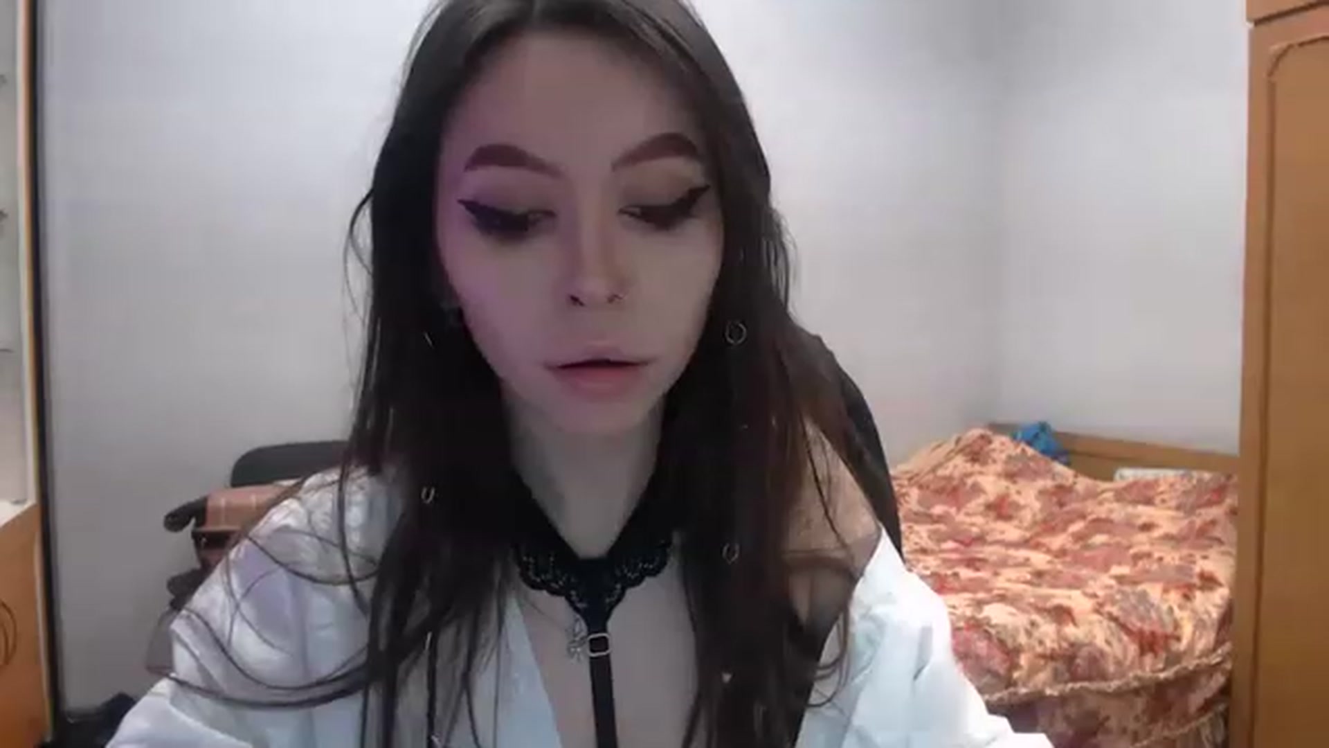Gallery image thumbnail from DeepGazee's myfreecams stream on, 02/10/2023, 19:46 image 17 of 20