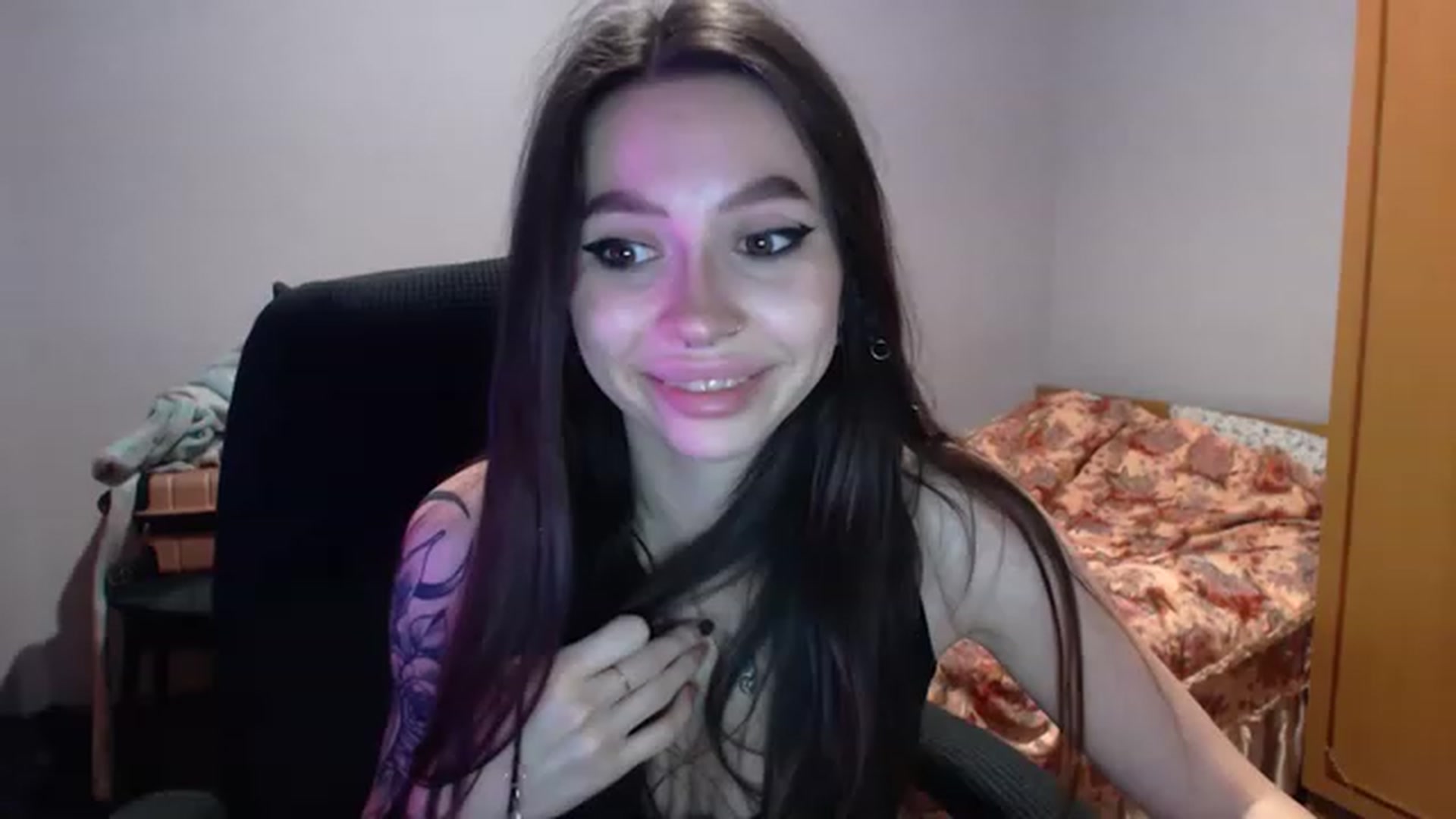 Gallery image thumbnail from DeepGazee's myfreecams stream on, 02/11/2023, 19:58 image 3 of 20