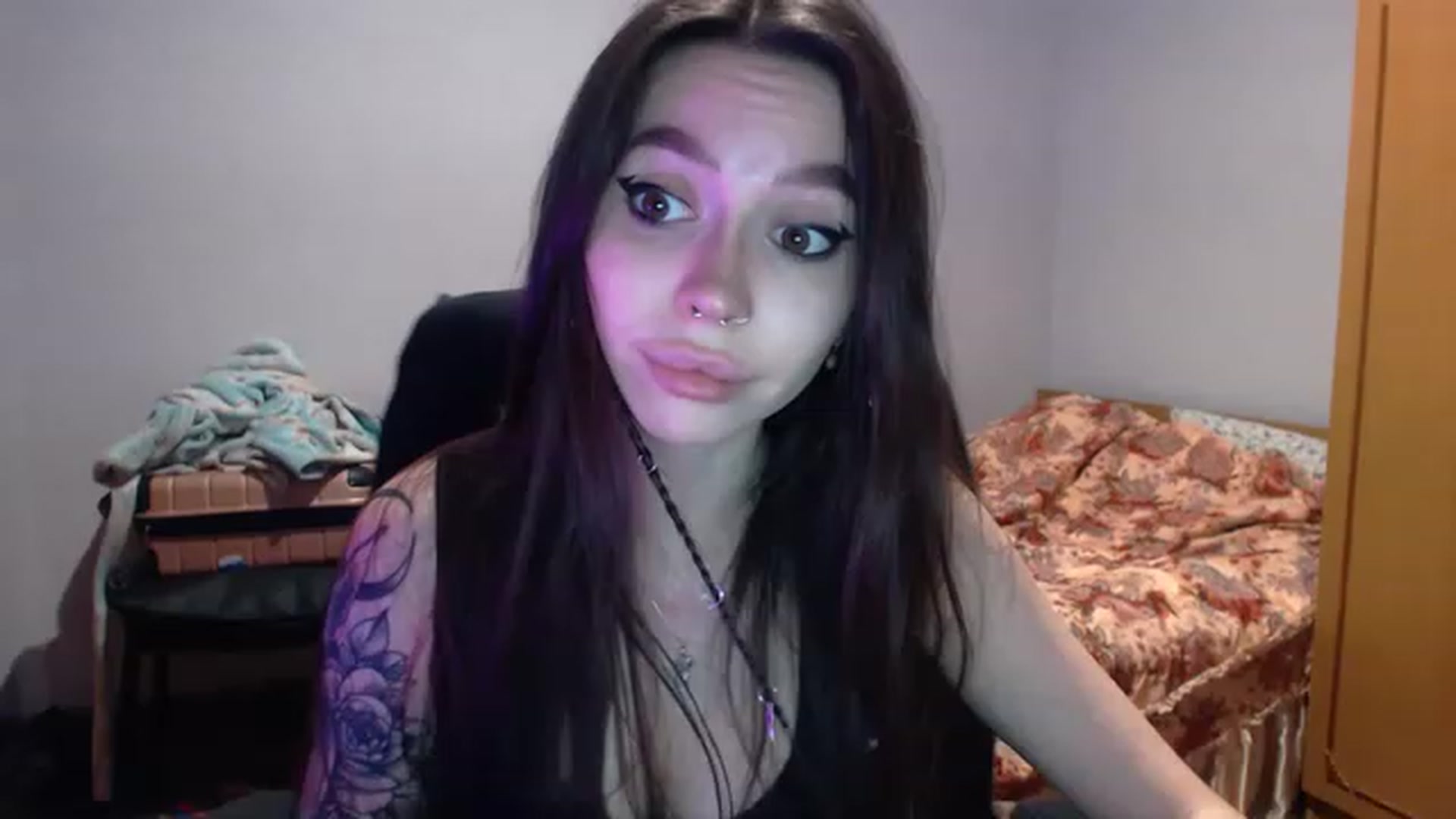 Gallery image thumbnail from DeepGazee's myfreecams stream on, 02/11/2023, 19:58 image 6 of 20