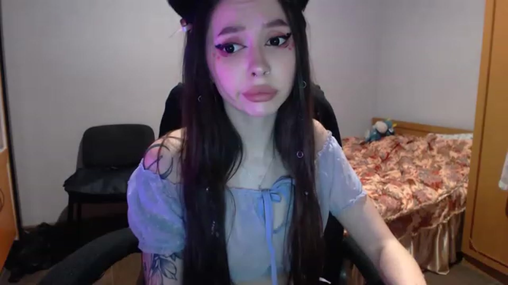 Gallery image thumbnail from DeepGazee's myfreecams stream on, 02/14/2023, 15:59 image 19 of 20