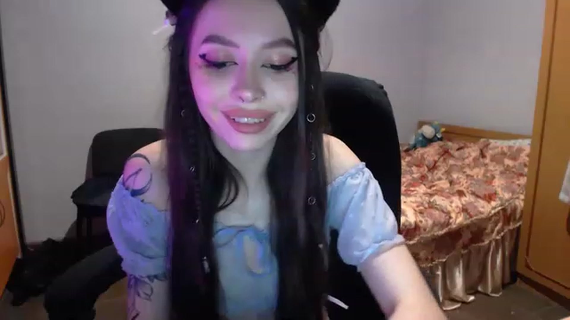 Gallery image thumbnail from DeepGazee's myfreecams stream on, 02/14/2023, 15:59 image 9 of 20