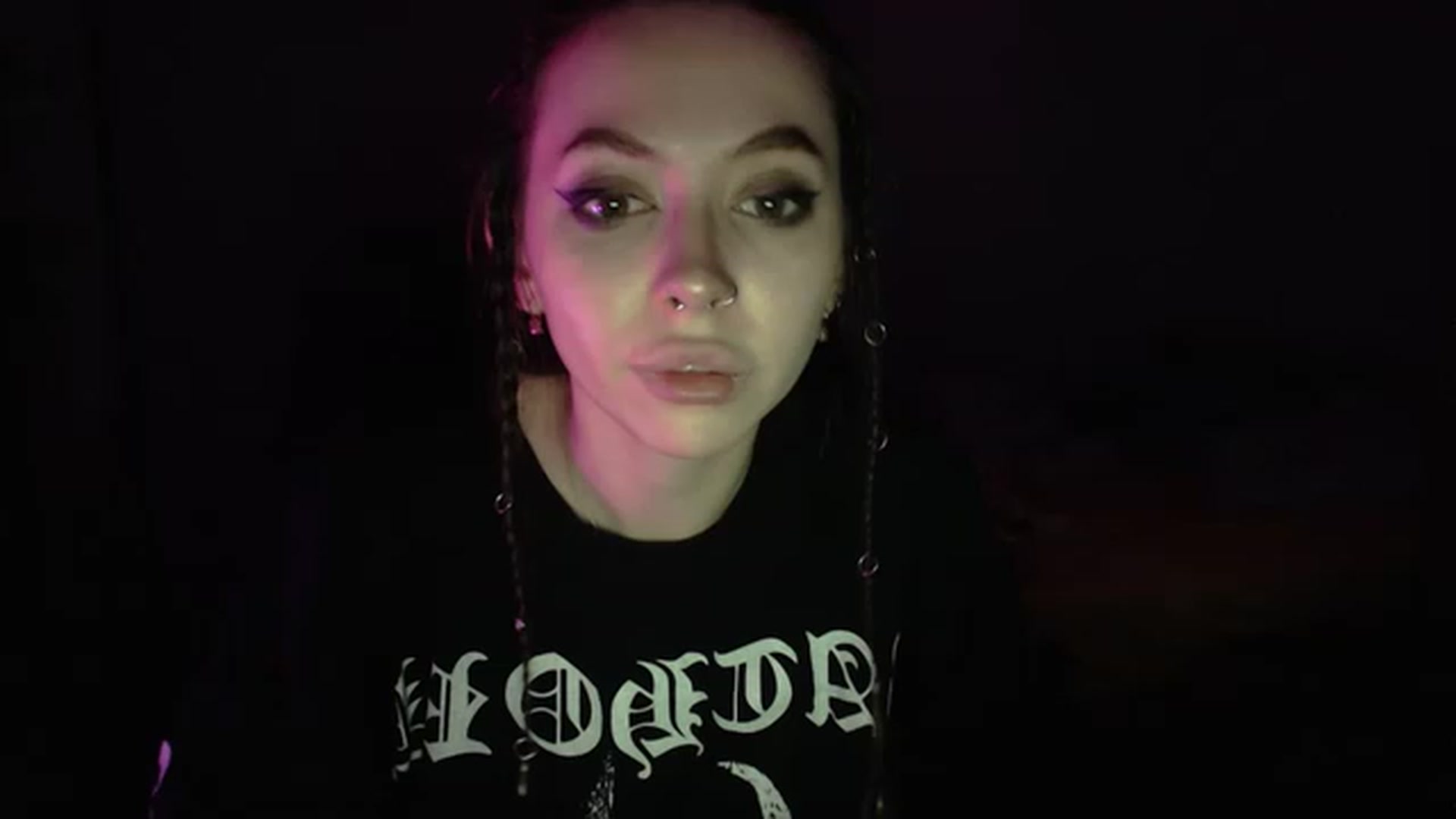 Gallery image thumbnail from DeepGazee's myfreecams stream on, 02/16/2023, 01:15 image 13 of 20