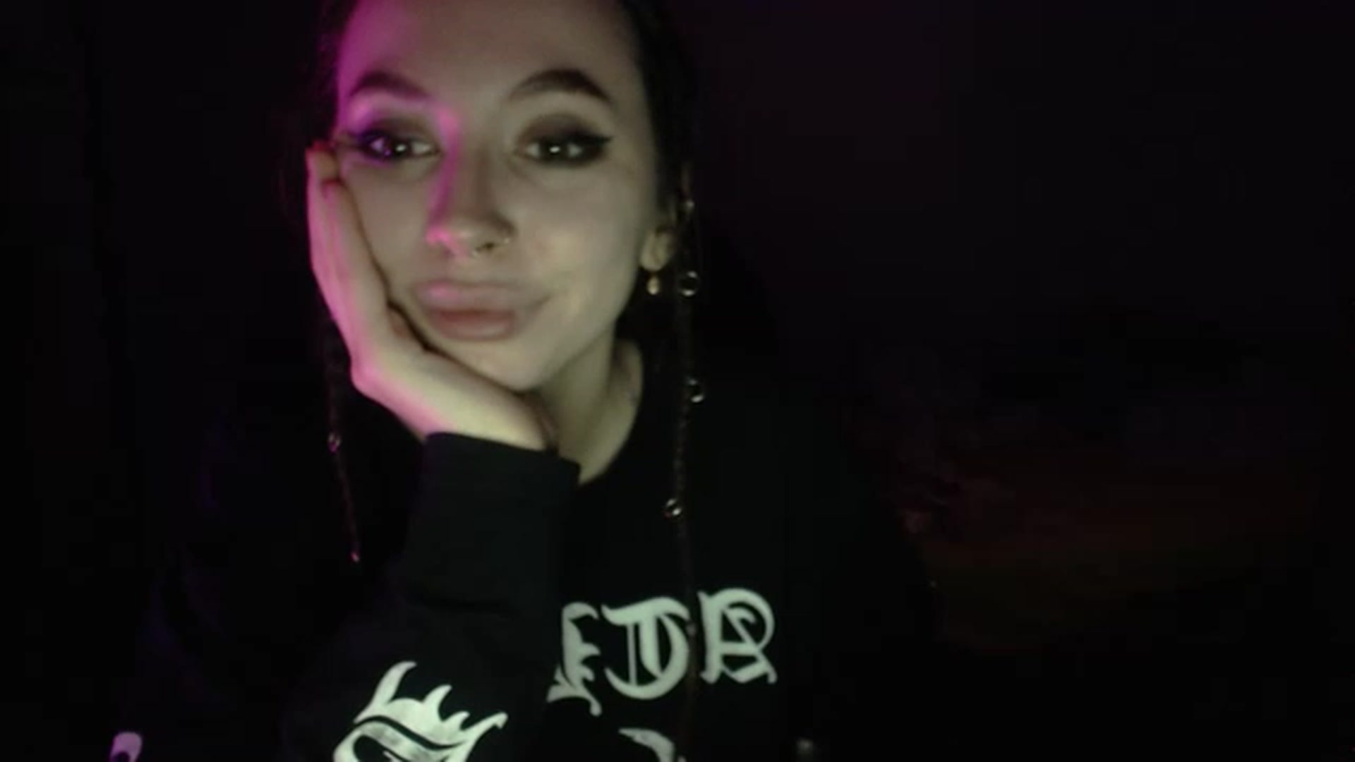 Gallery image thumbnail from DeepGazee's myfreecams stream on, 02/16/2023, 01:15 image 10 of 20