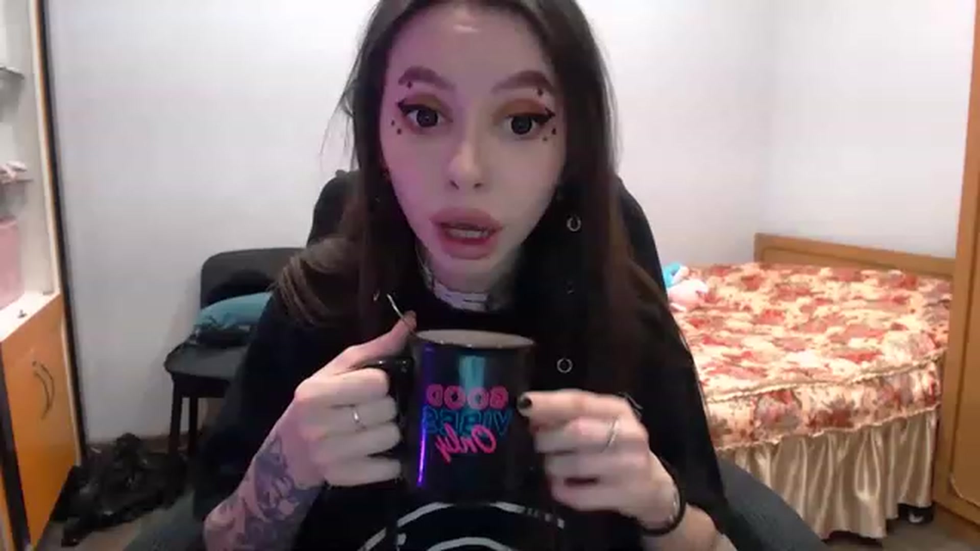 Gallery image thumbnail from DeepGazee's myfreecams stream on, 02/18/2023, 21:28 image 6 of 20