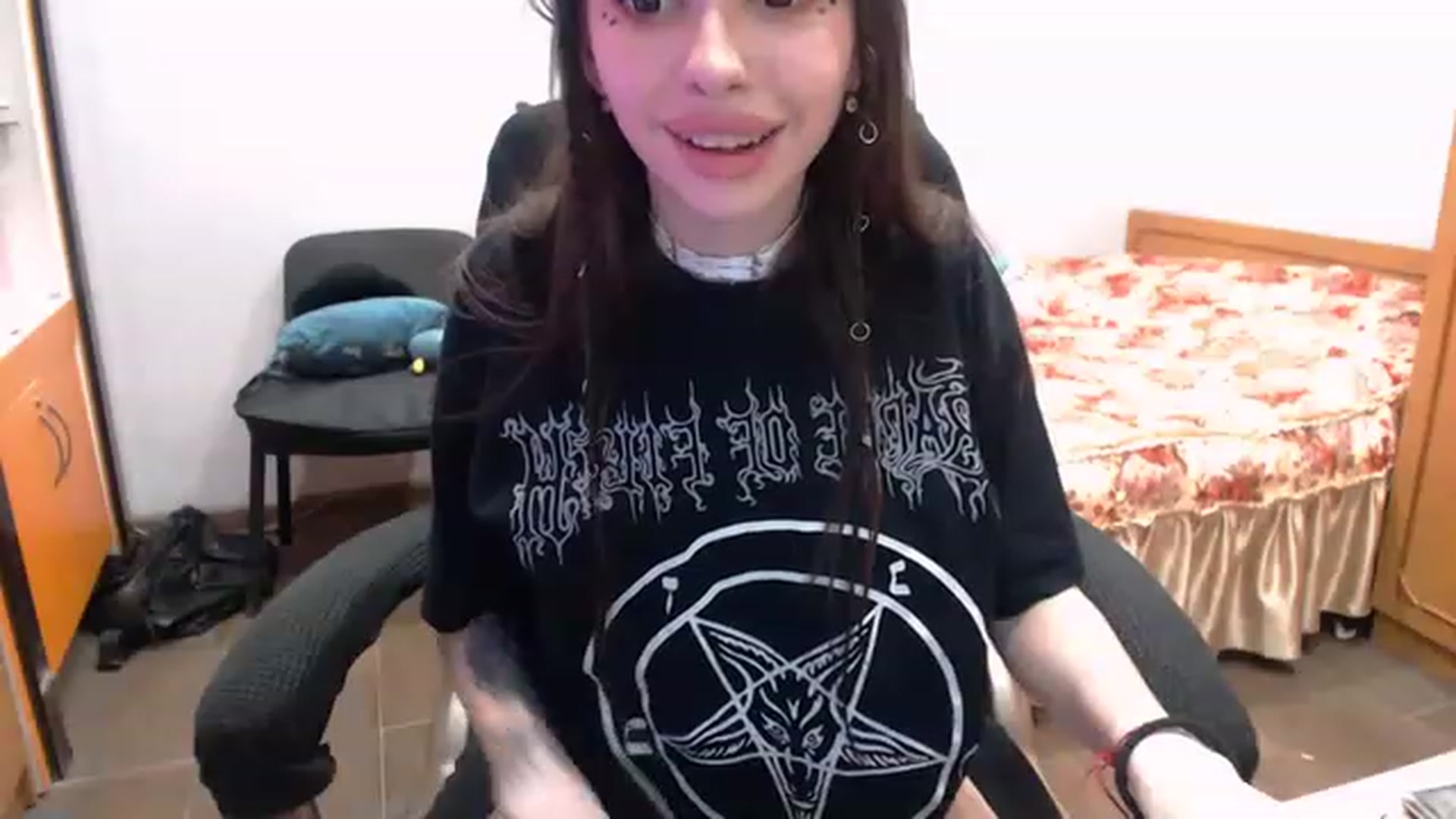 Gallery image thumbnail from DeepGazee's myfreecams stream on, 02/18/2023, 21:28 image 3 of 20