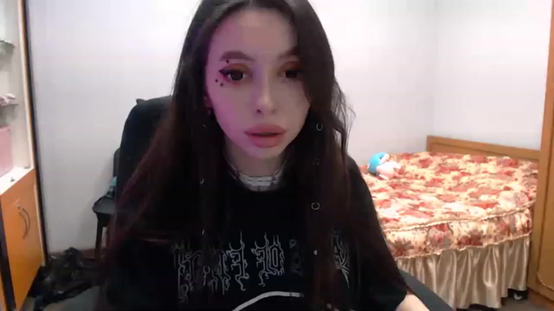 Gallery image thumbnail from DeepGazee's myfreecams stream on, 02/18/2023, 21:28 image 19 of 20