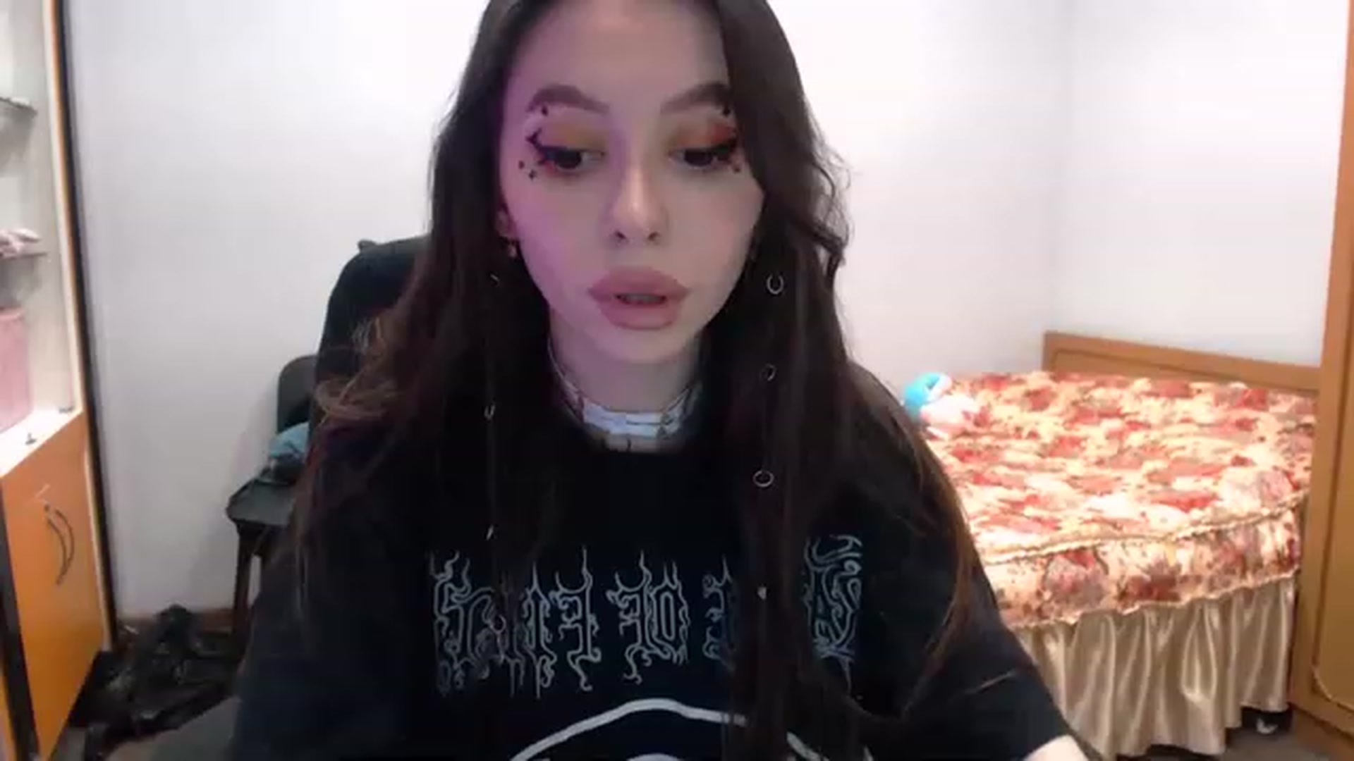 Gallery image thumbnail from DeepGazee's myfreecams stream on, 02/18/2023, 21:28 image 18 of 20