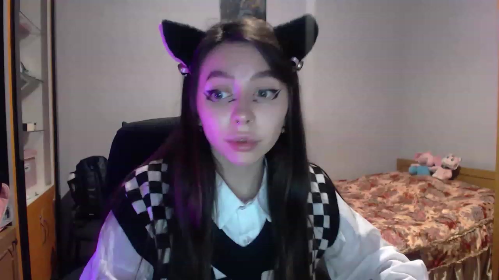 Gallery image thumbnail from DeepGazee's myfreecams stream on, 03/06/2023, 21:30 image 12 of 20