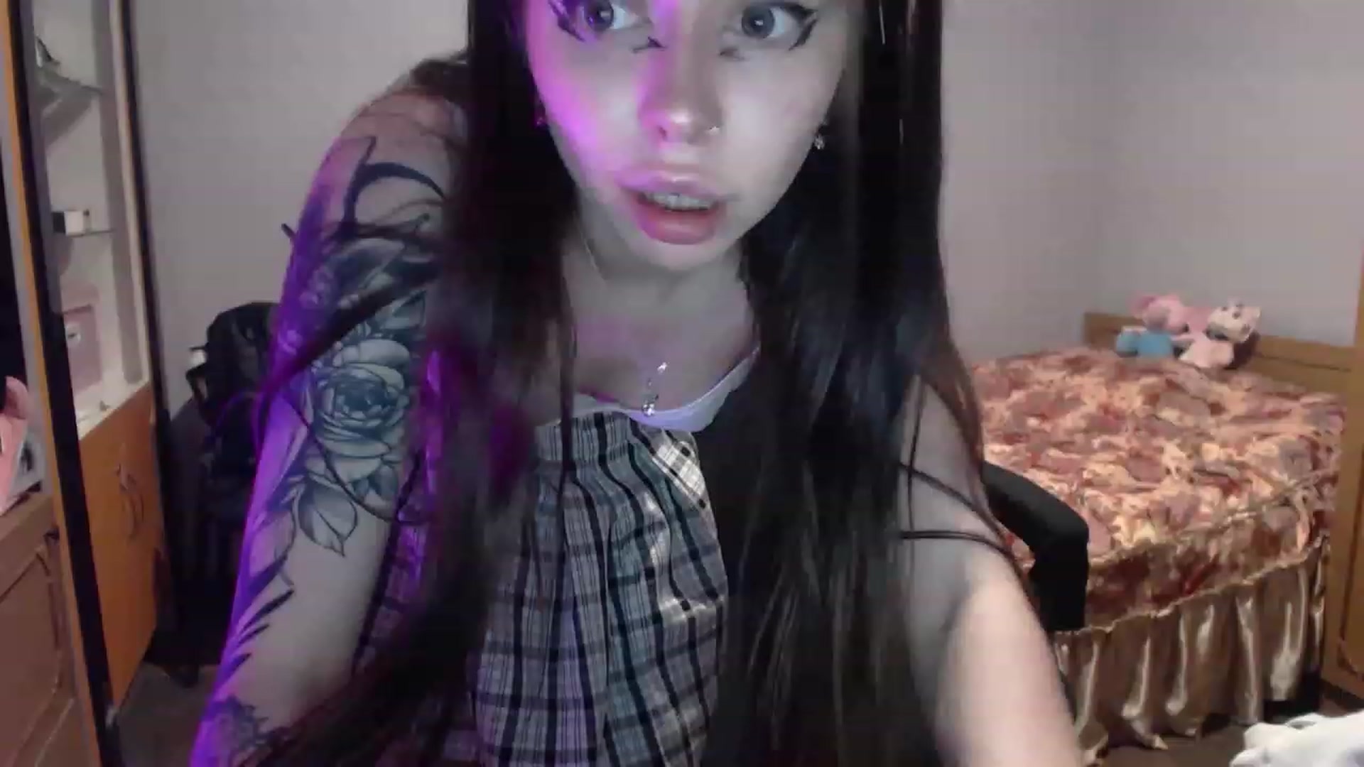 Gallery image thumbnail from DeepGazee's myfreecams stream on, 03/06/2023, 21:30 image 8 of 20