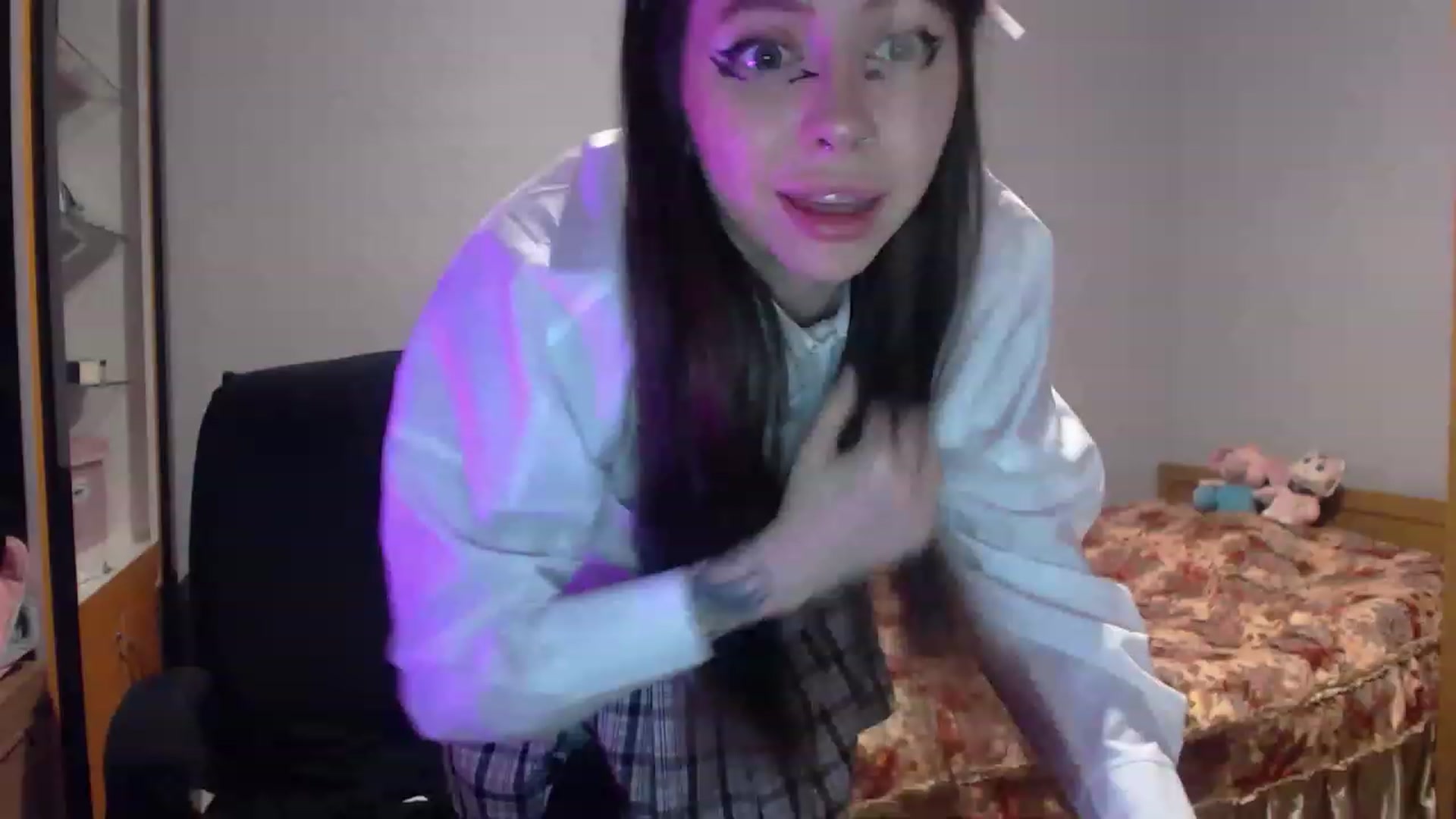 Gallery image thumbnail from DeepGazee's myfreecams stream on, 03/06/2023, 21:30 image 13 of 20
