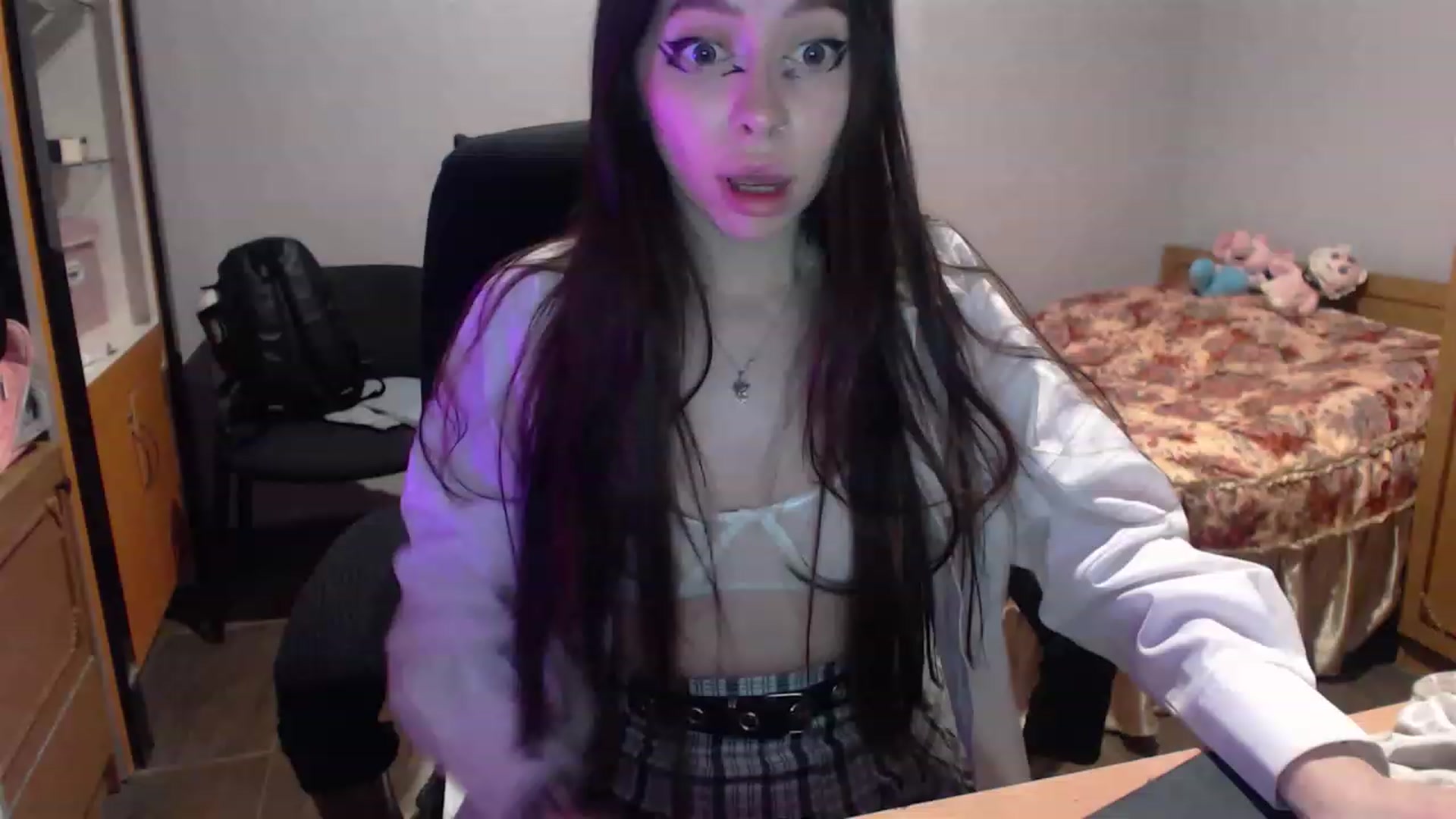 Gallery image thumbnail from DeepGazee's myfreecams stream on, 03/06/2023, 21:59 image 11 of 20