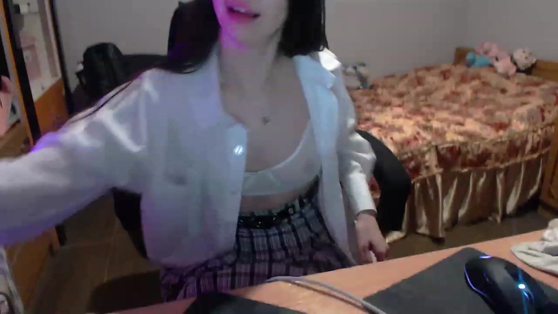 Gallery image thumbnail from DeepGazee's myfreecams stream on, 03/06/2023, 21:59 image 15 of 20