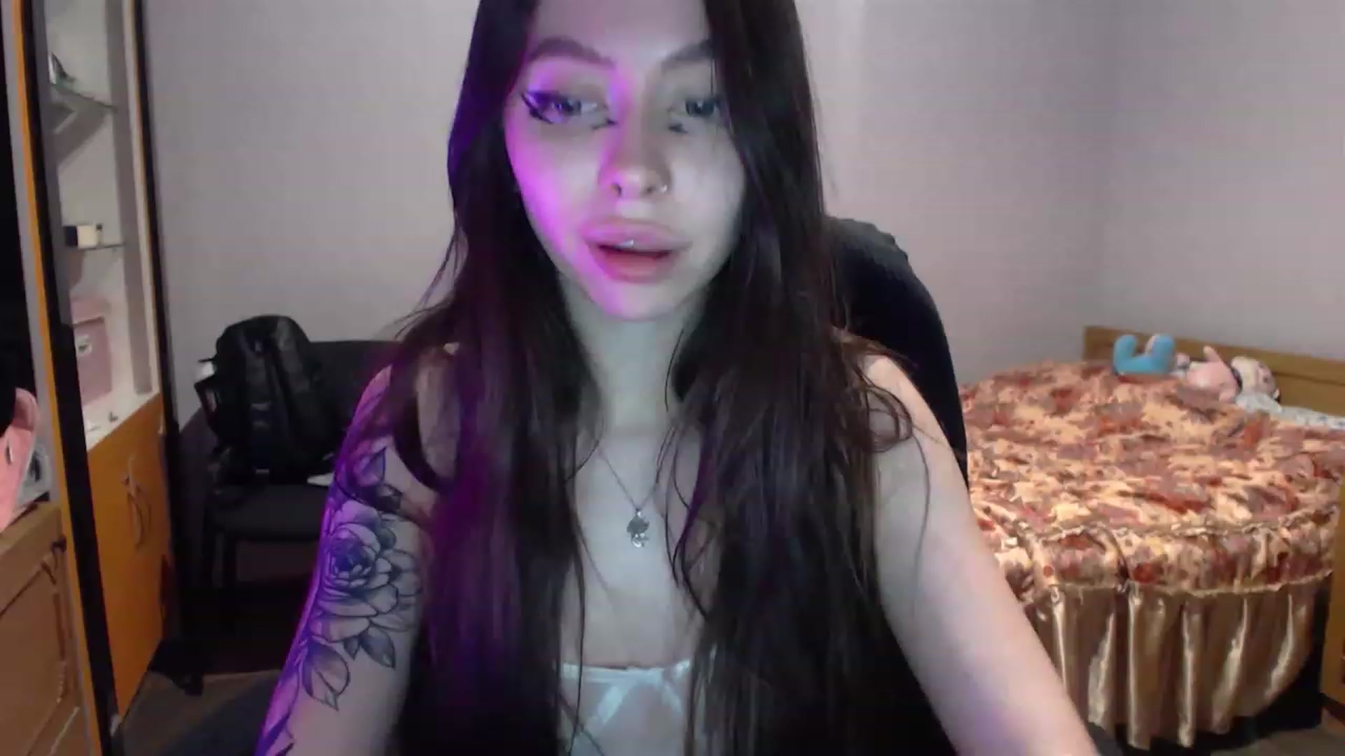 Gallery image thumbnail from DeepGazee's myfreecams stream on, 03/06/2023, 22:59 image 19 of 20