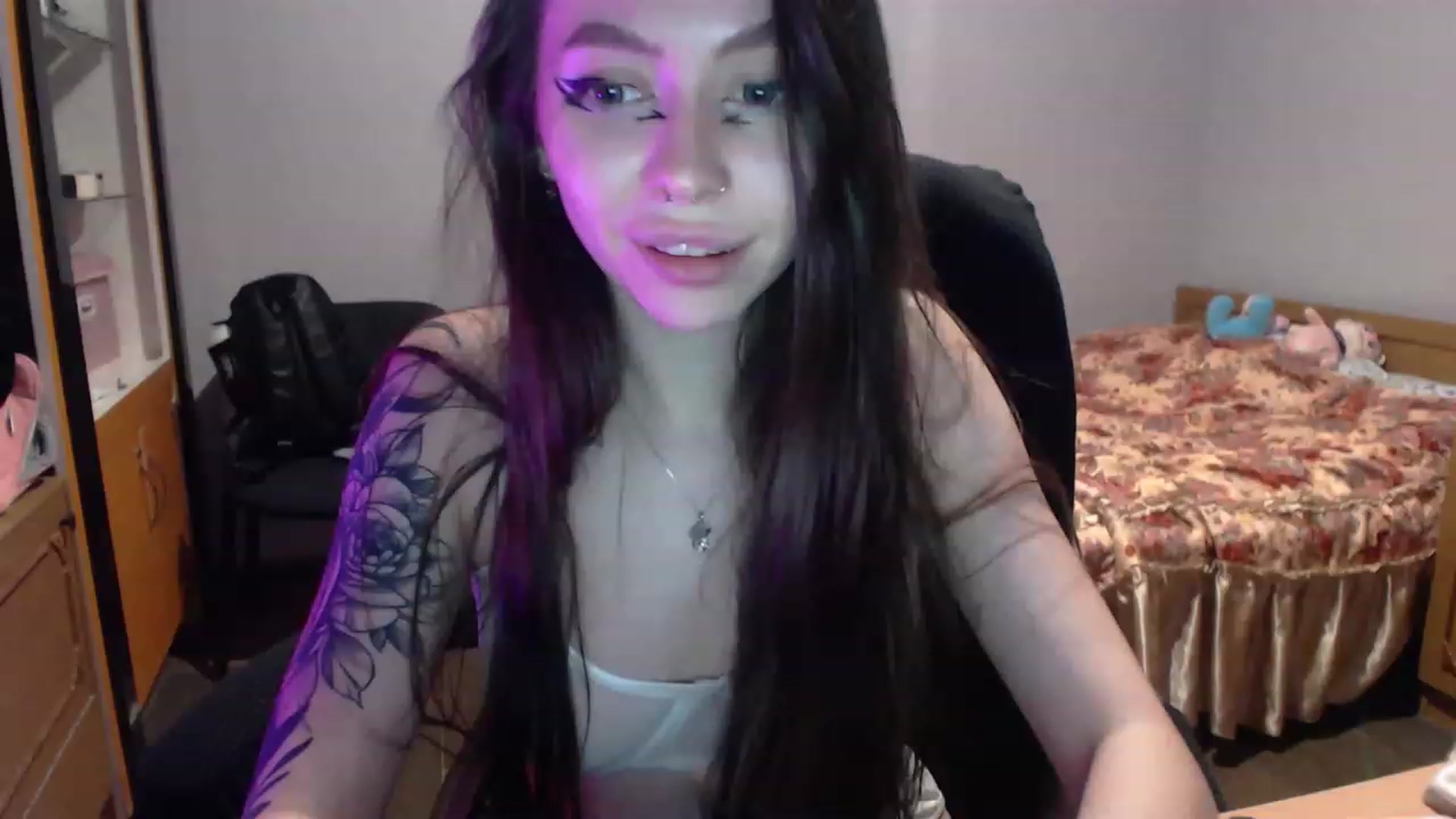 Gallery image thumbnail from DeepGazee's myfreecams stream on, 03/06/2023, 22:59 image 17 of 20