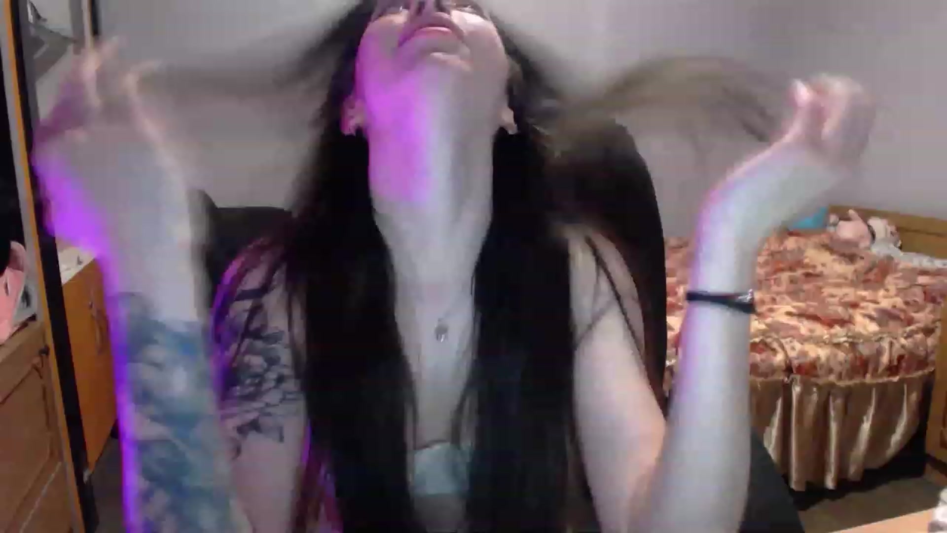 Gallery image thumbnail from DeepGazee's myfreecams stream on, 03/06/2023, 22:59 image 12 of 20